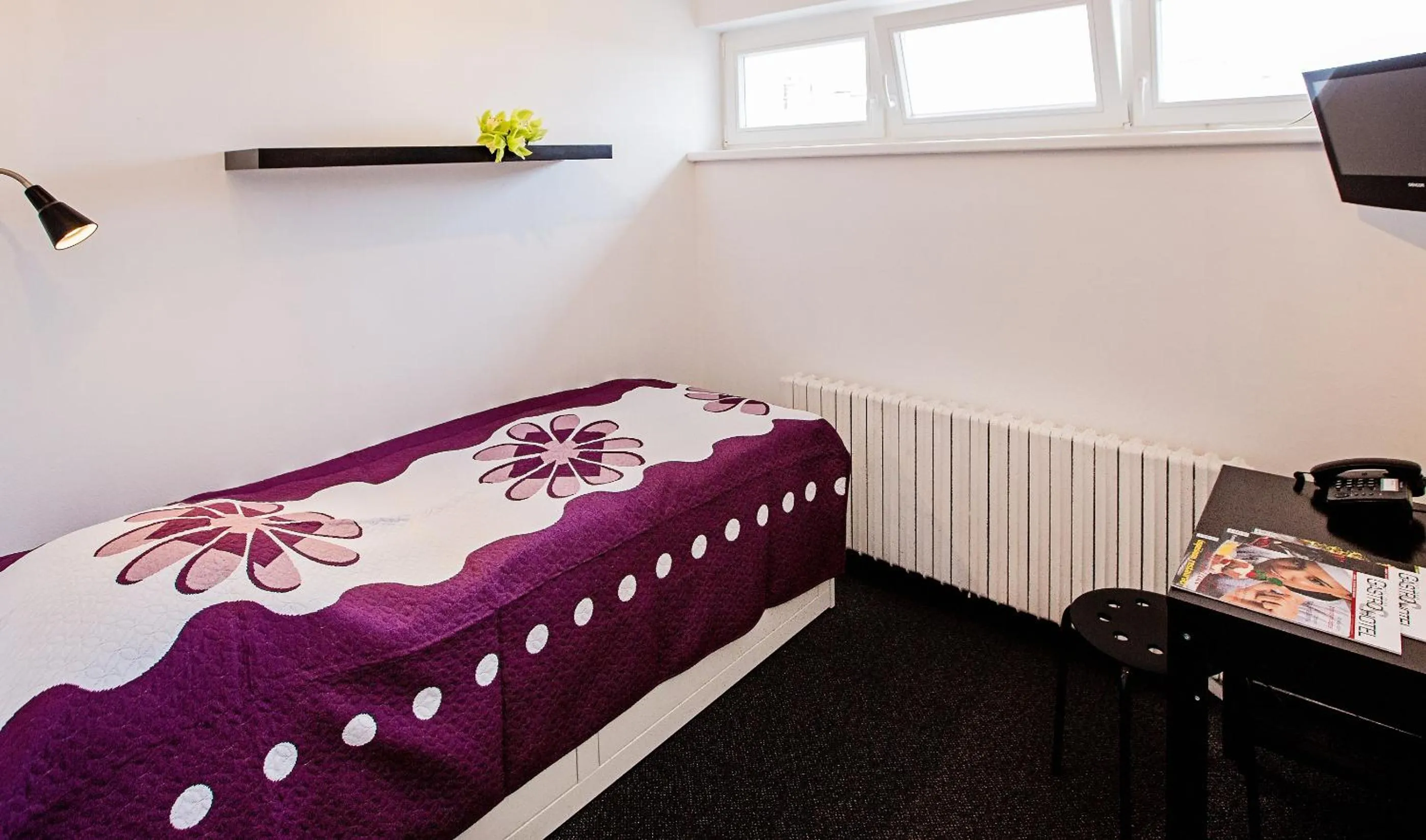 Bedroom, Bed in Bona Serva