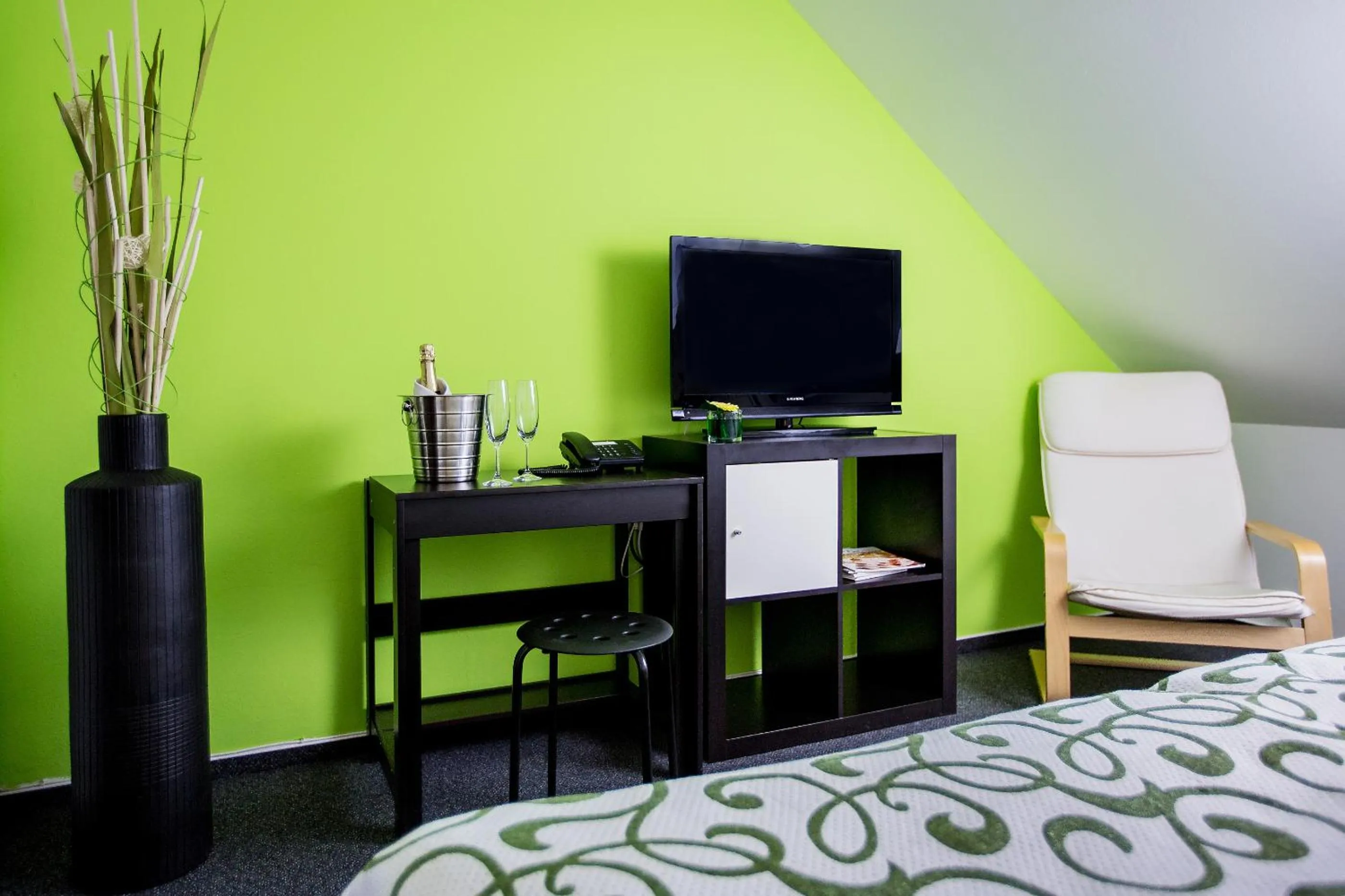 Decorative detail, Bed in Bona Serva