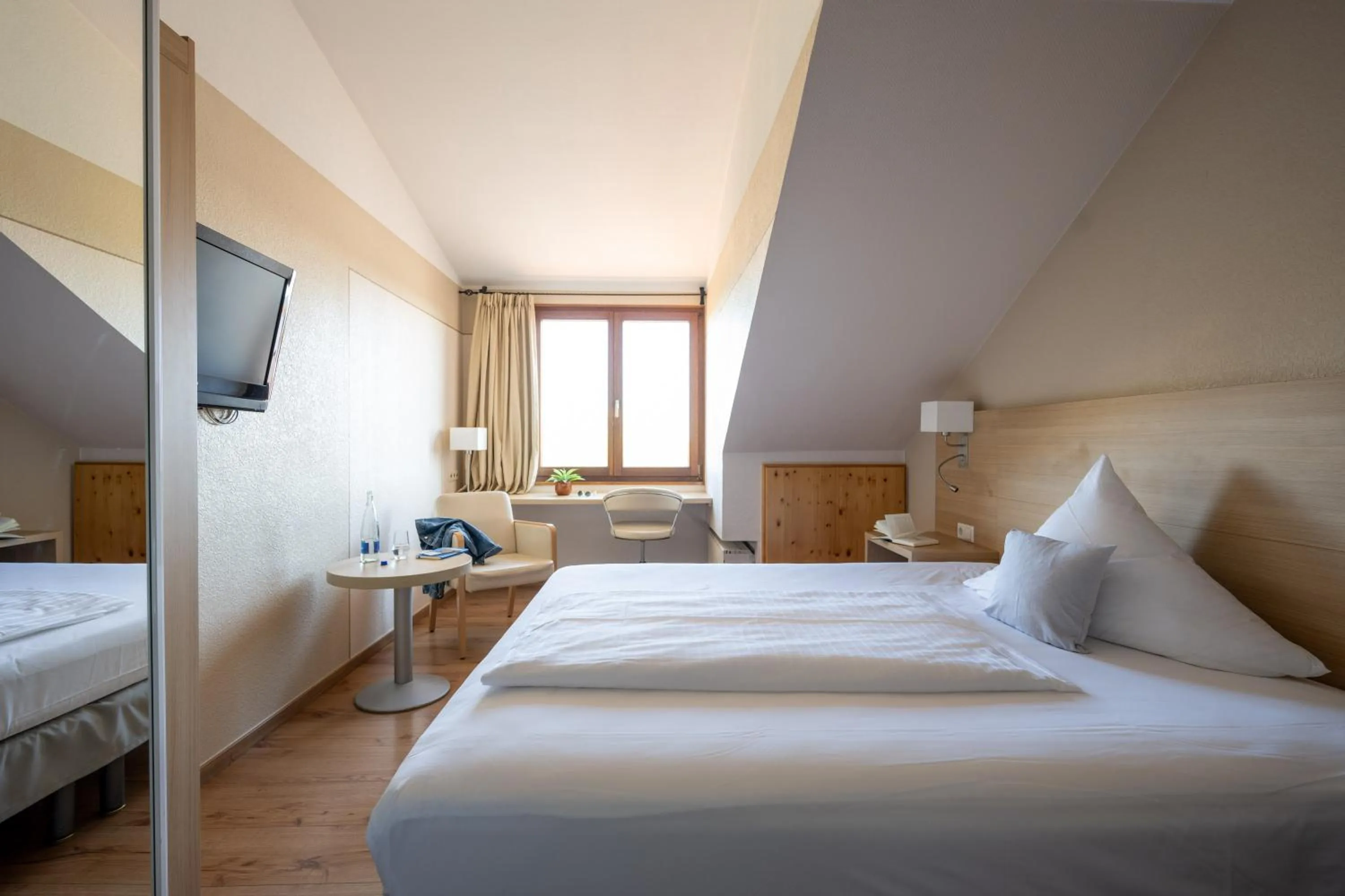 Bed in Hotel Gasthof Rössle