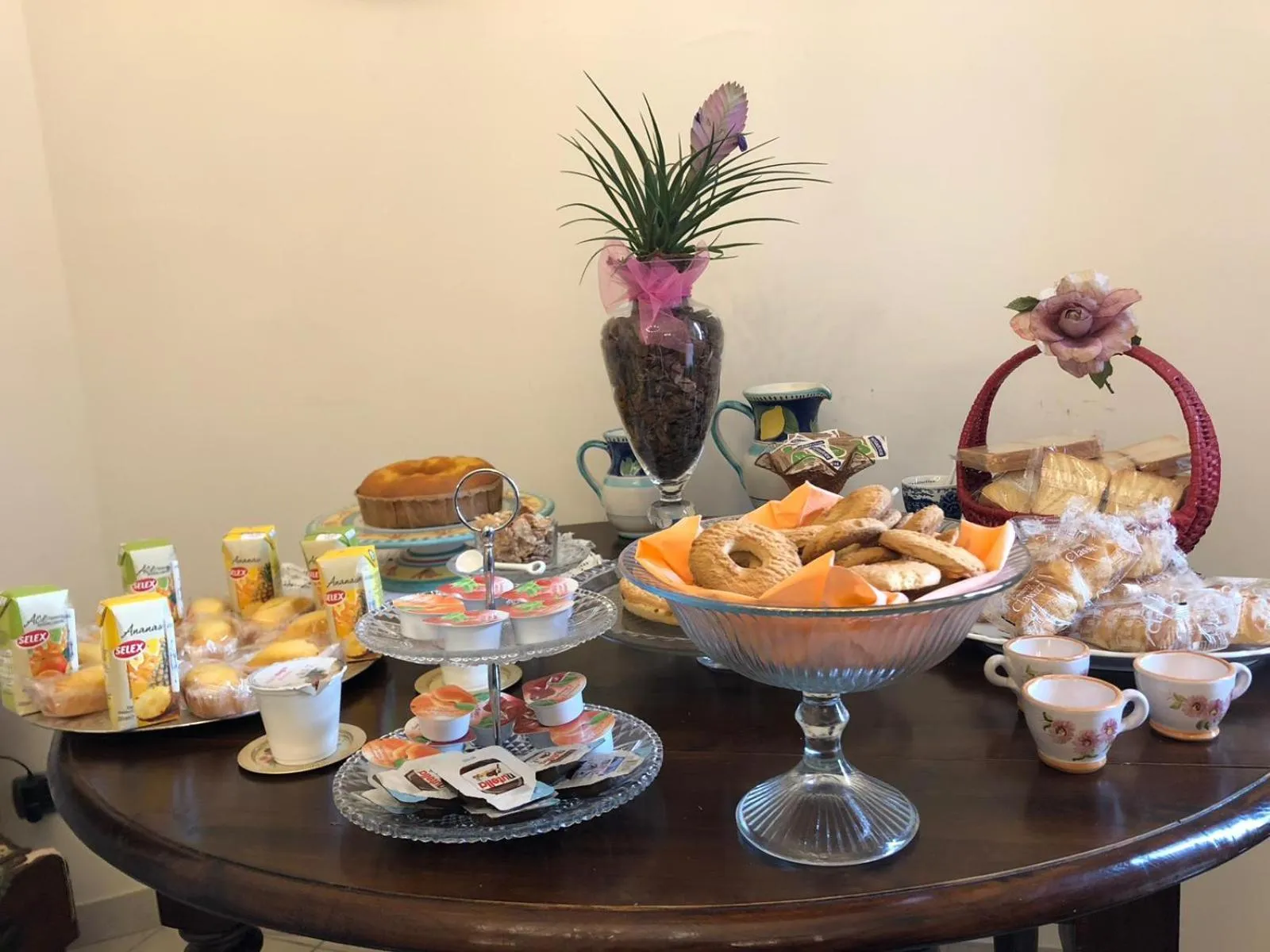 Italian breakfast in B&B Al San Francesco