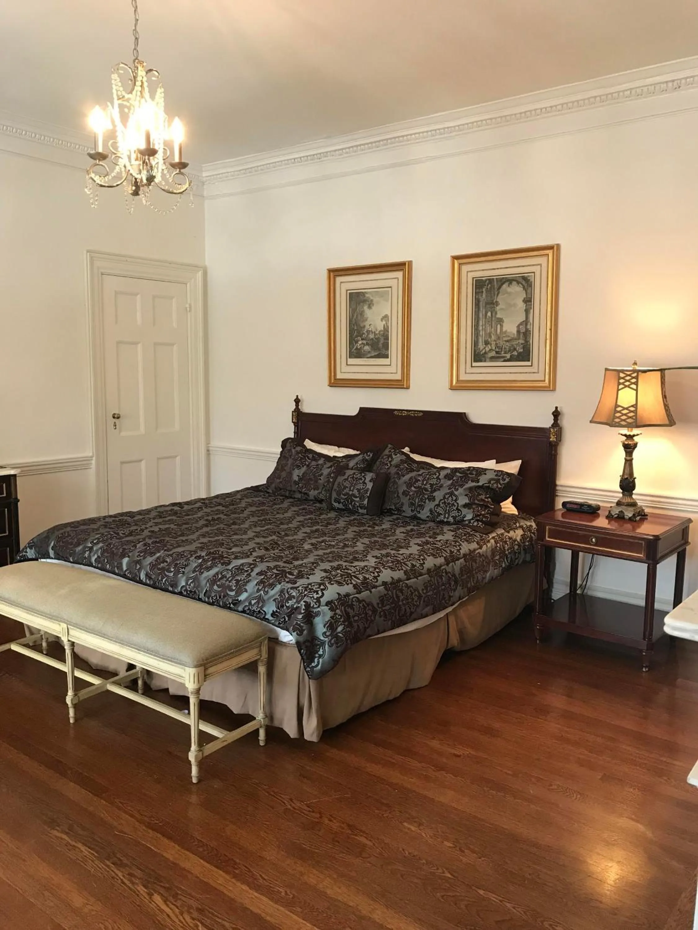 Bed in The Castle at Skylands Manor