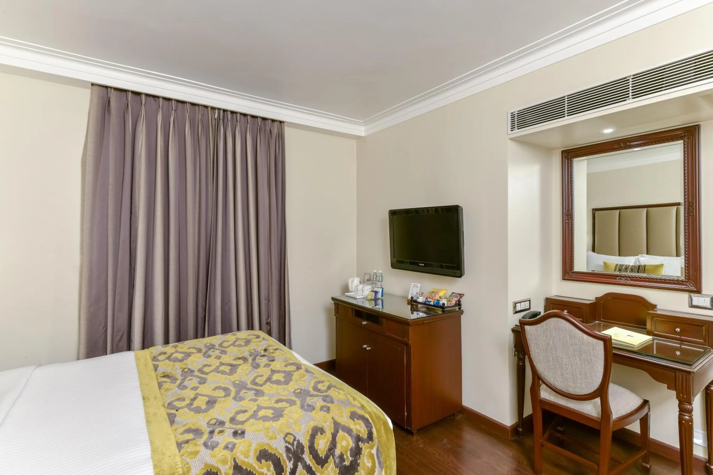 Bed in Lemon Tree Premier “The Atrium” Ahmedabad