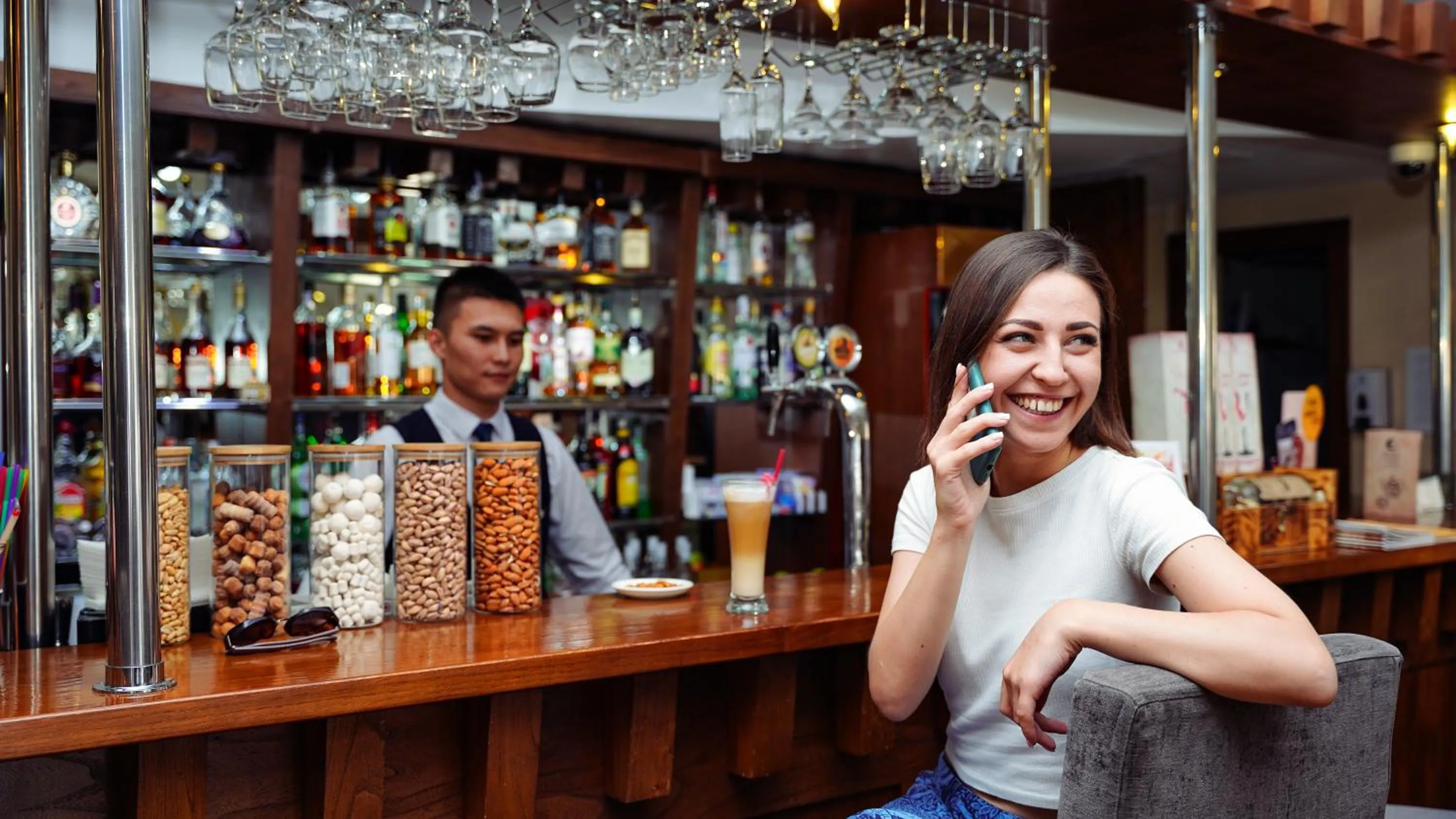 Lounge or bar in Golden Dragon