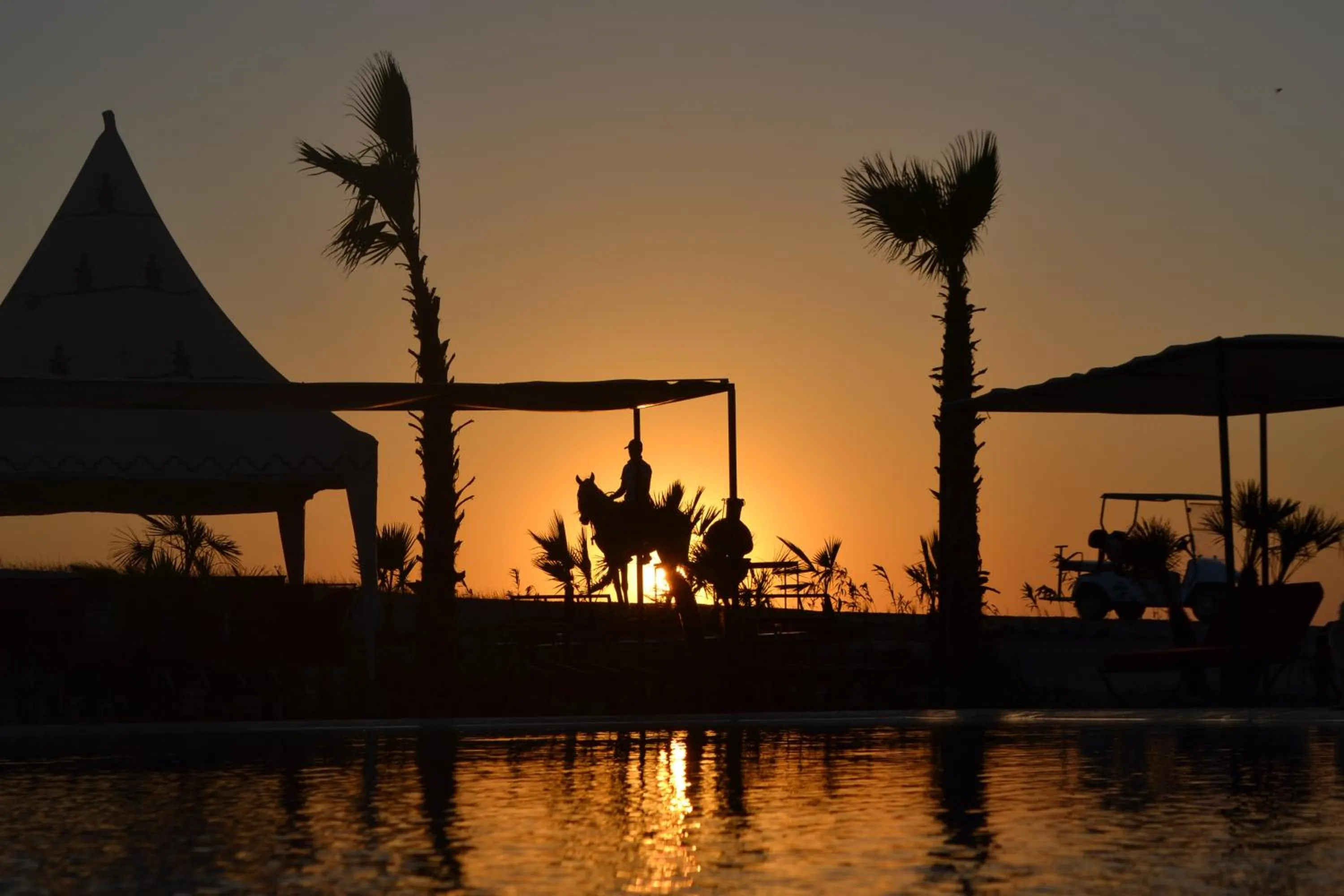 Swimming pool in Canyon Lodge Désert Agafay