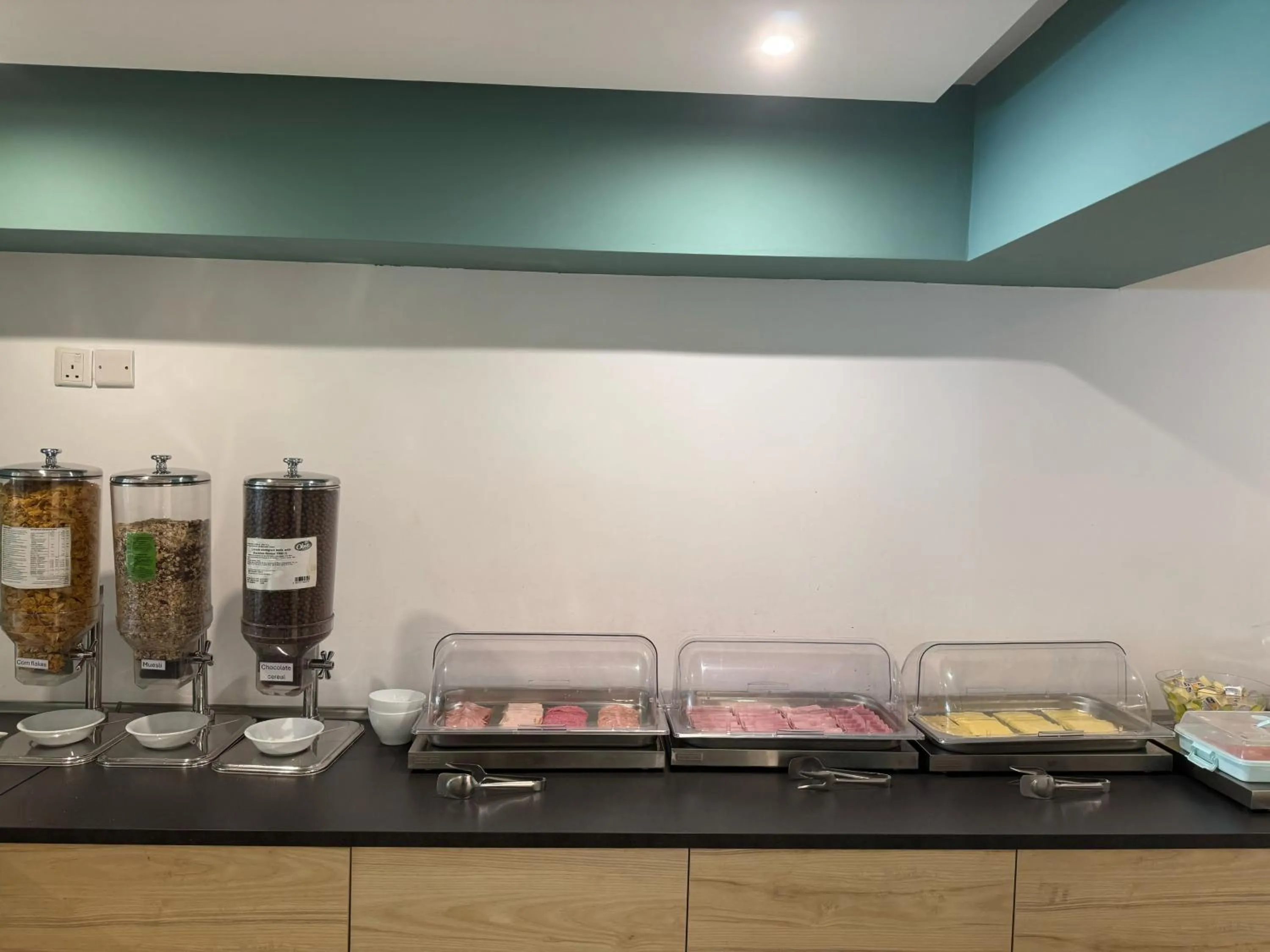 Breakfast in Day's Inn Hotel and Residence