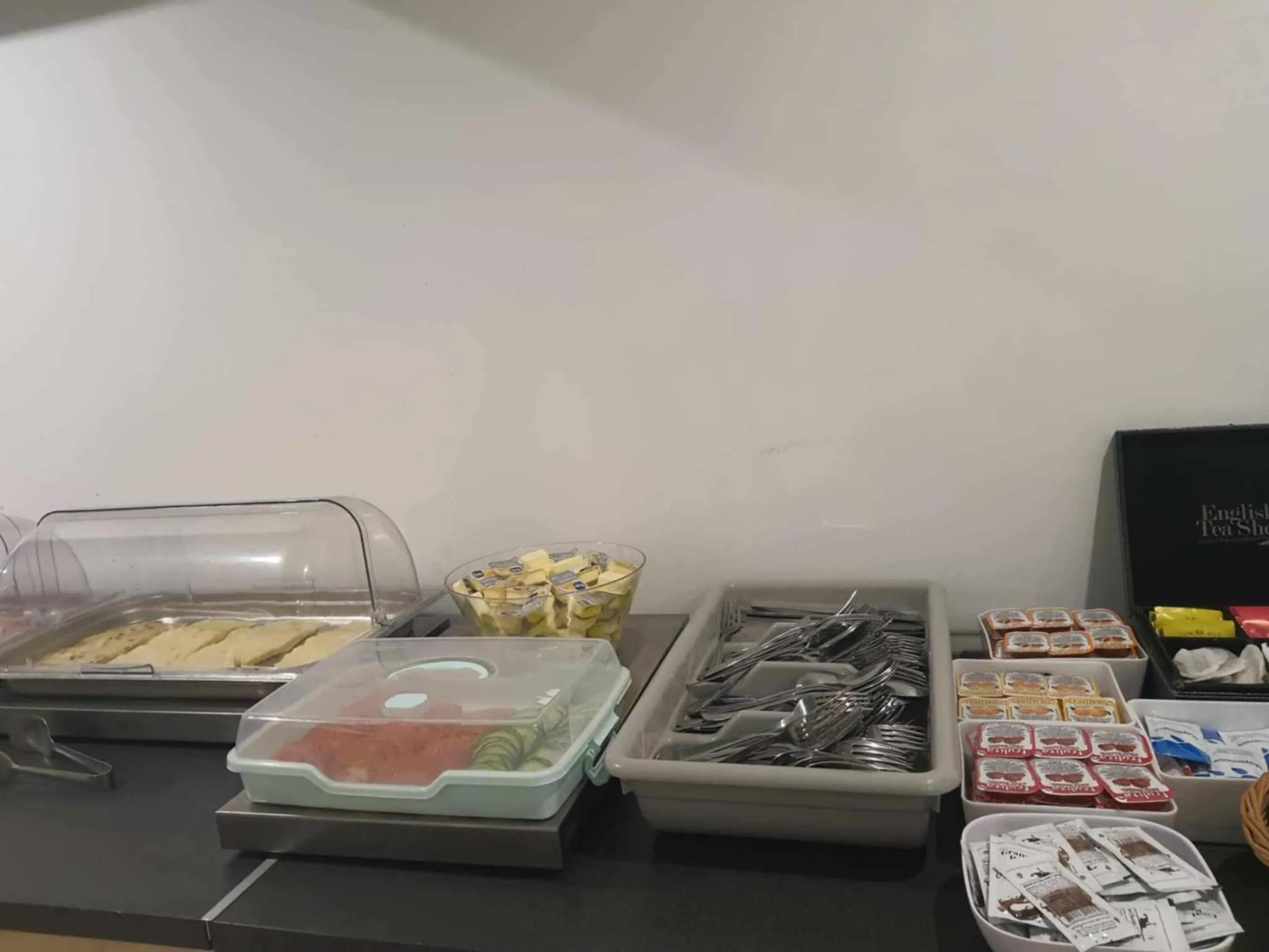 Breakfast in Day's Inn Hotel and Residence