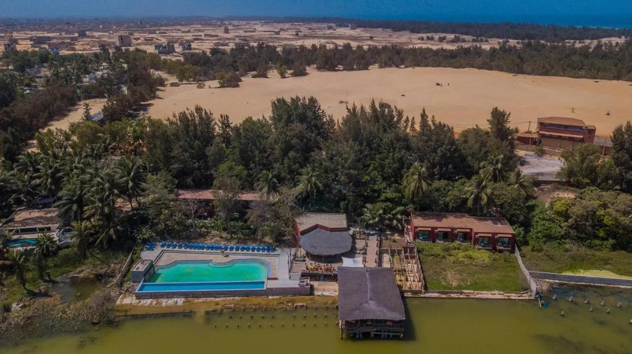Swimming pool in Hotel le Trarza