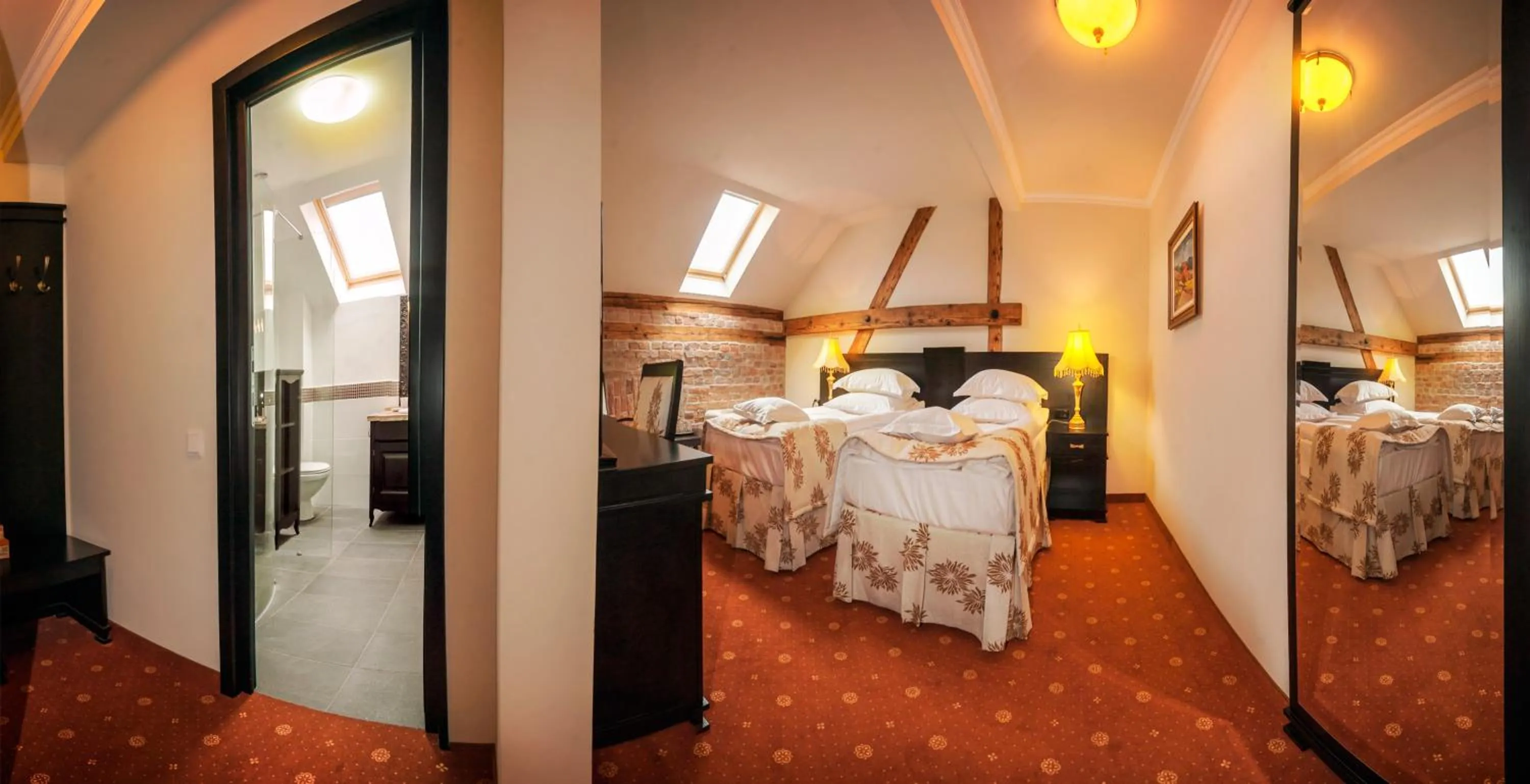 Photo of the whole room, Bed in Hotel Central Park Sighisoara