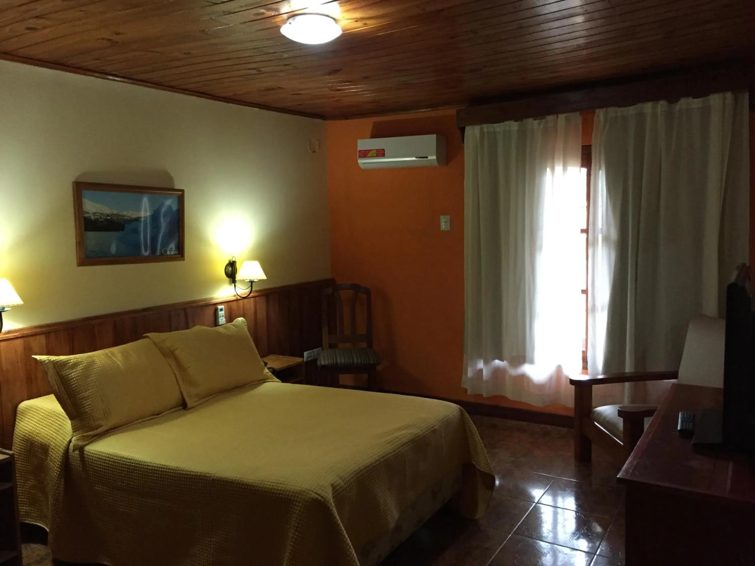 Day, Bed in Hotel Carmen