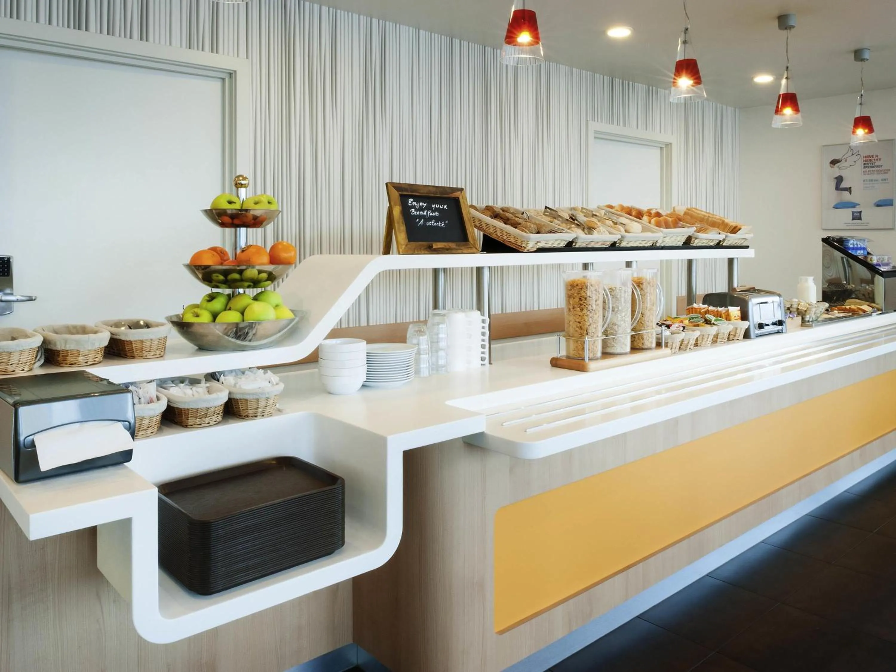 Property building in ibis Budget Brussels South Ruisbroek