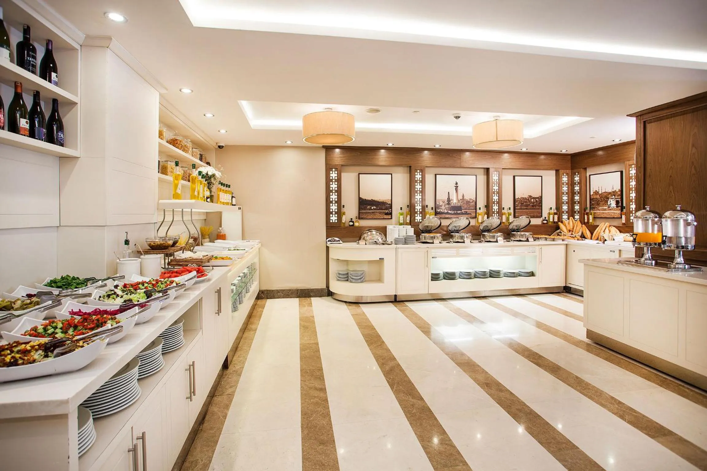Restaurant/places to eat in Nidya Hotel Galataport