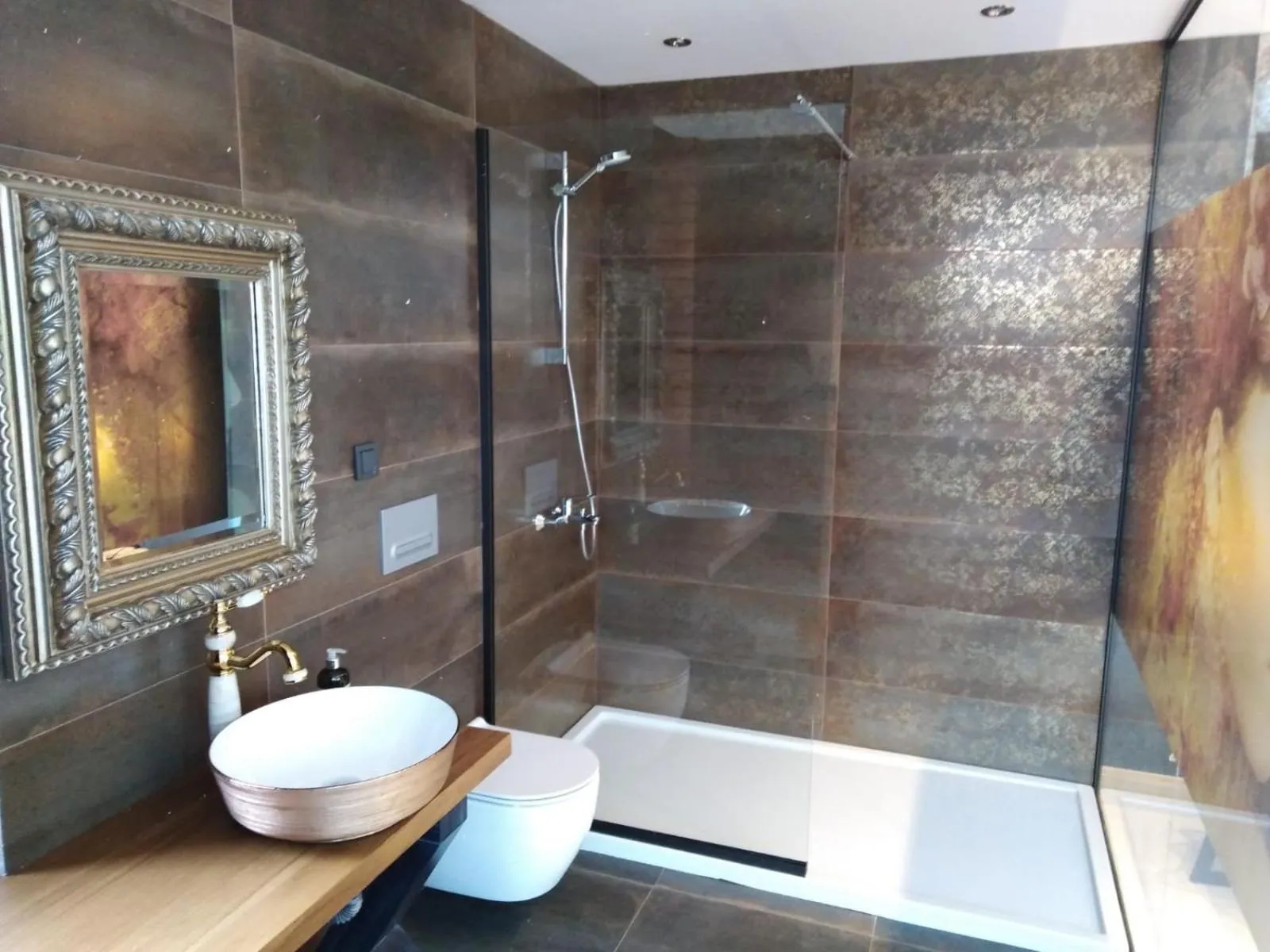 Shower in Villa No 5