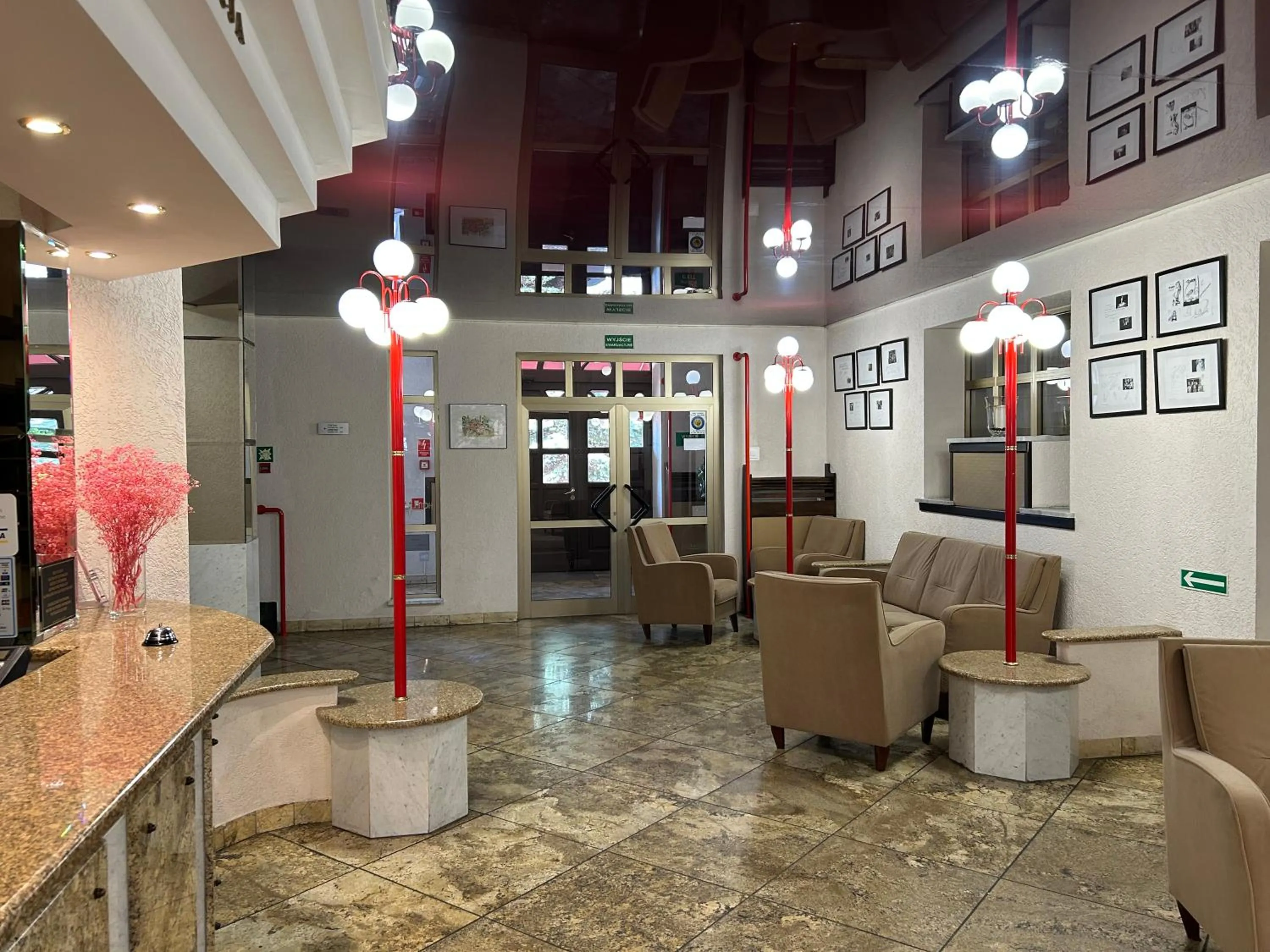Lobby or reception in REST HOTEL VARIA Działdowo