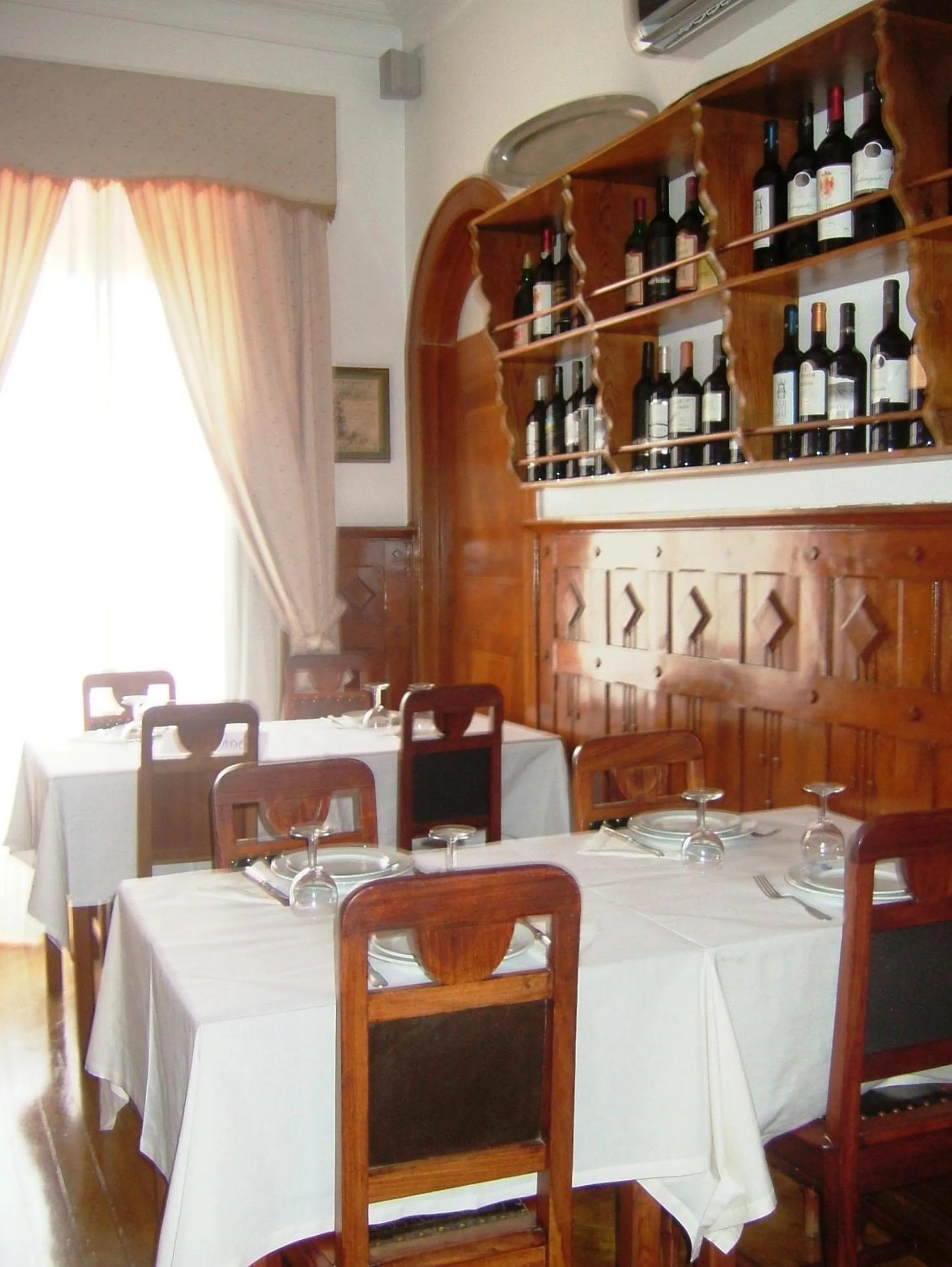 Restaurant/places to eat in Alentejano Low Cost Hotel