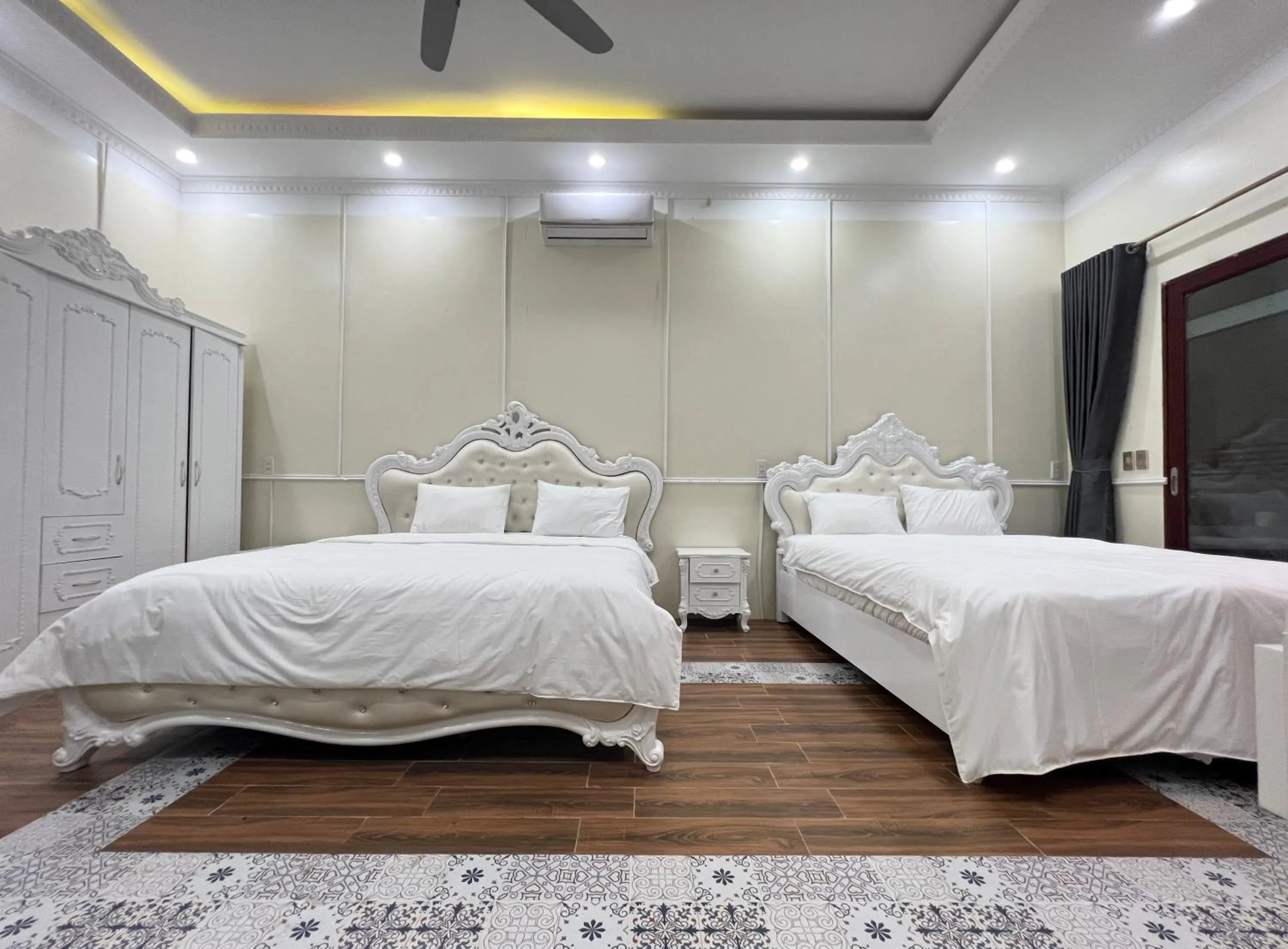 Bed in Golden Jungle House