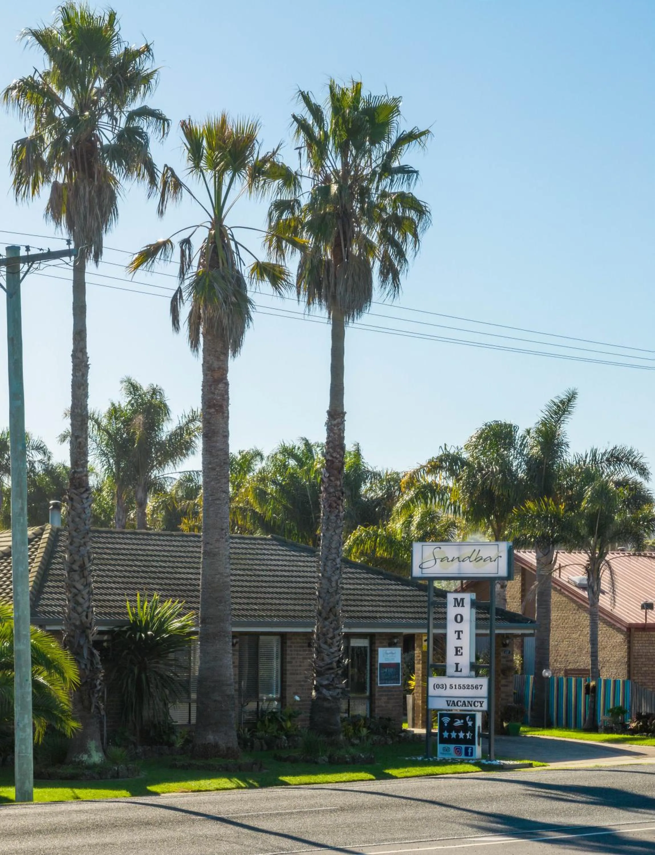 Property building in Sandbar Motel