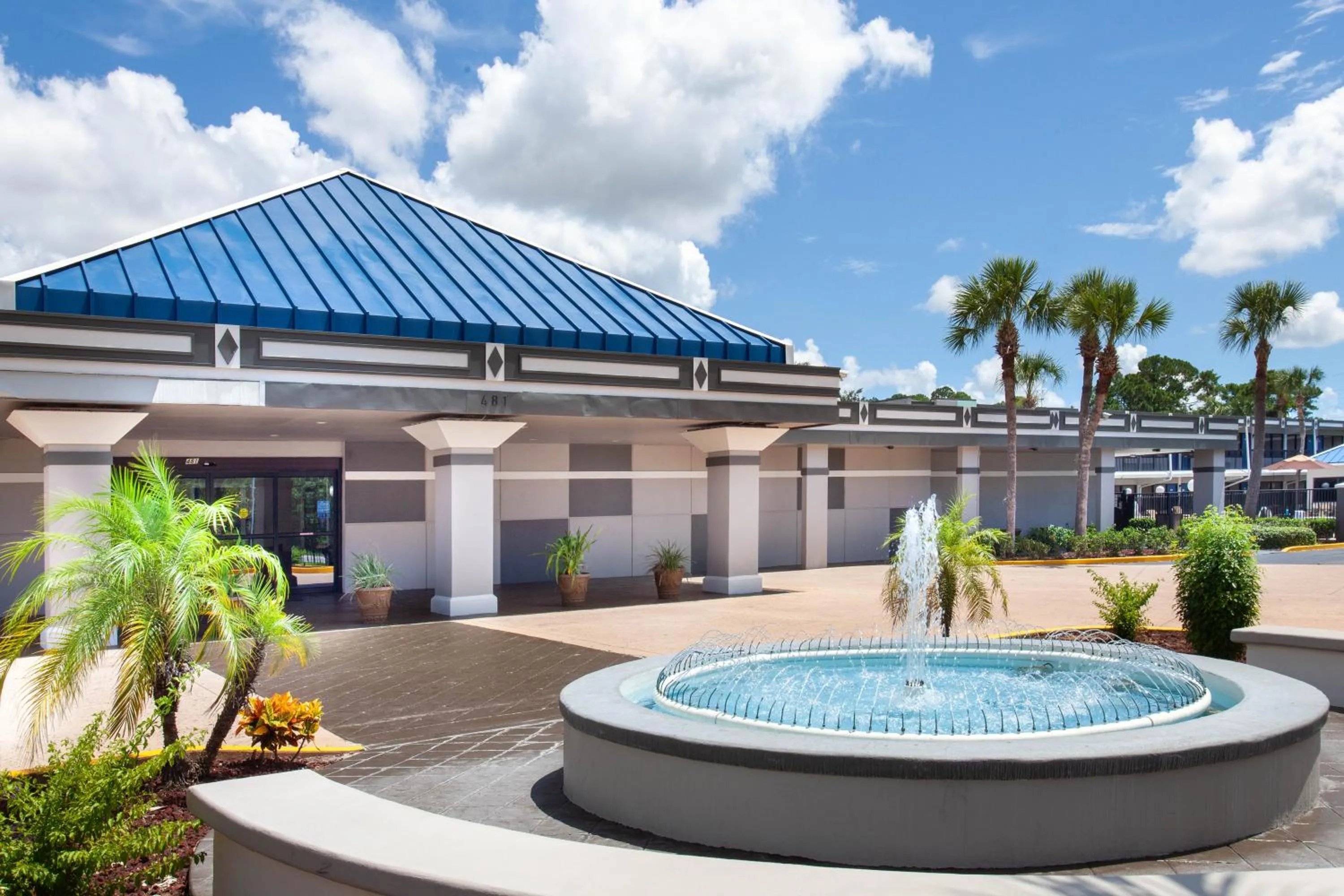 Property building in Travelodge by Wyndham Deltona
