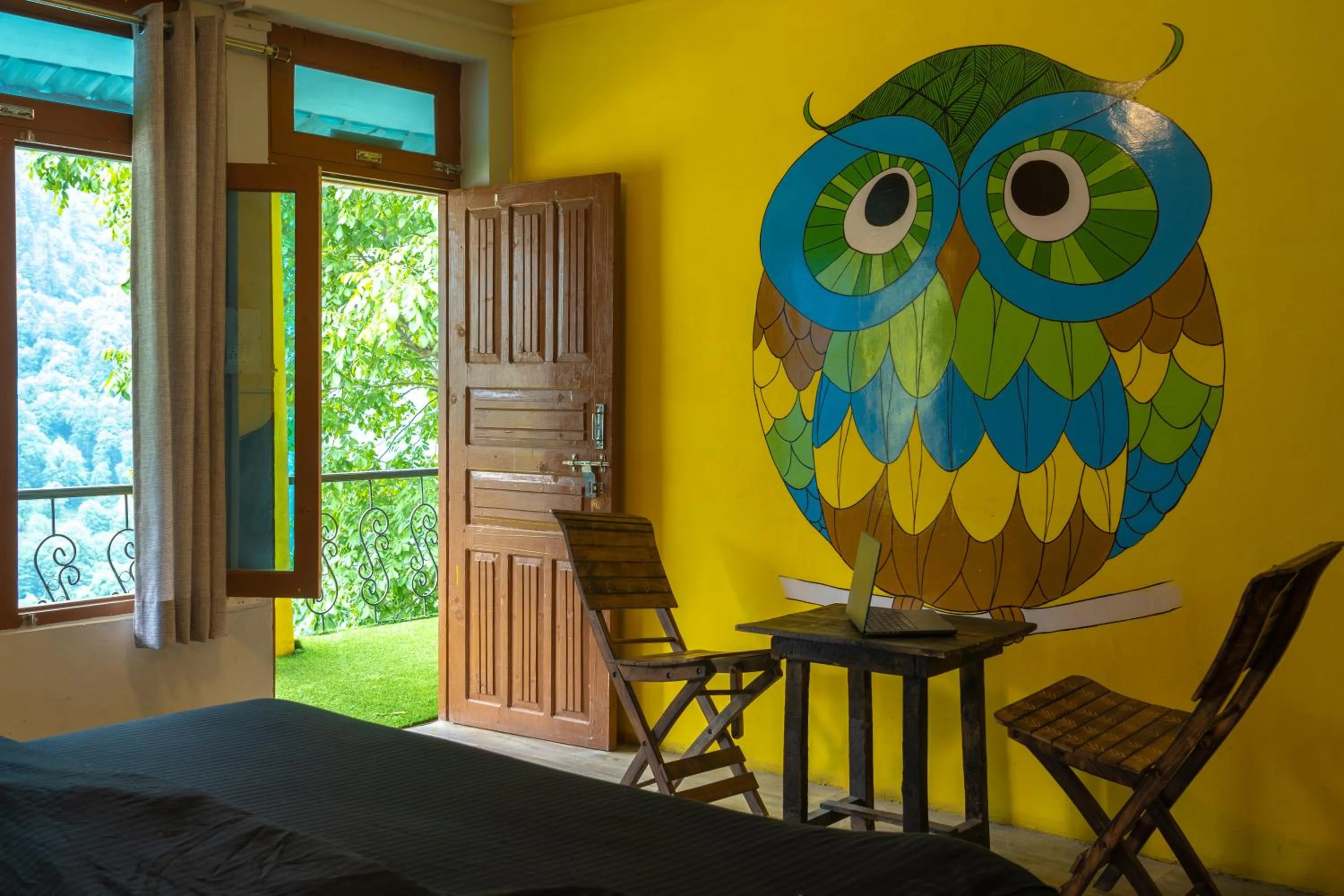 Living room in Whoopers Hostel Tosh