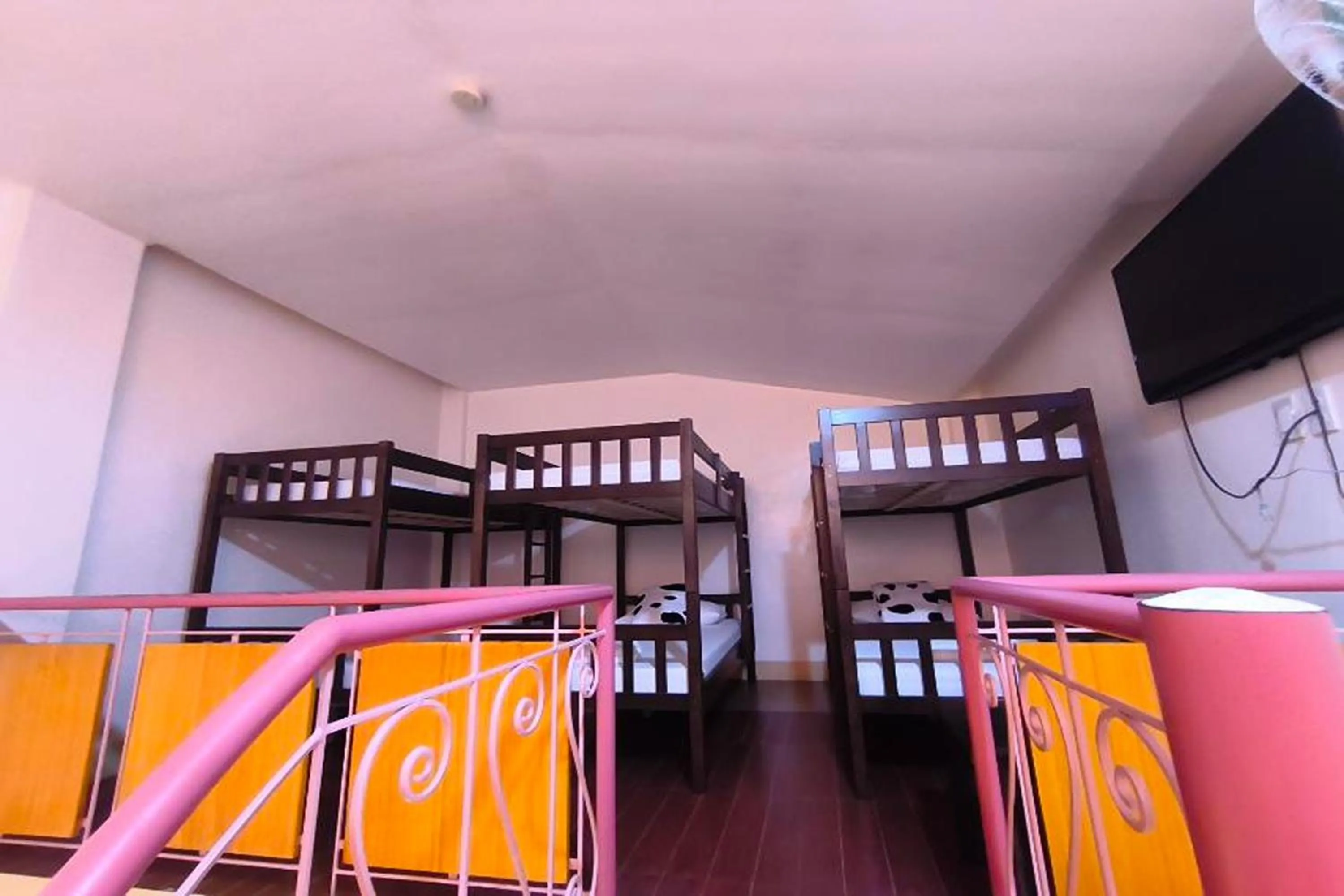 Photo of the whole room, Bed in Havendwell Garden Resort