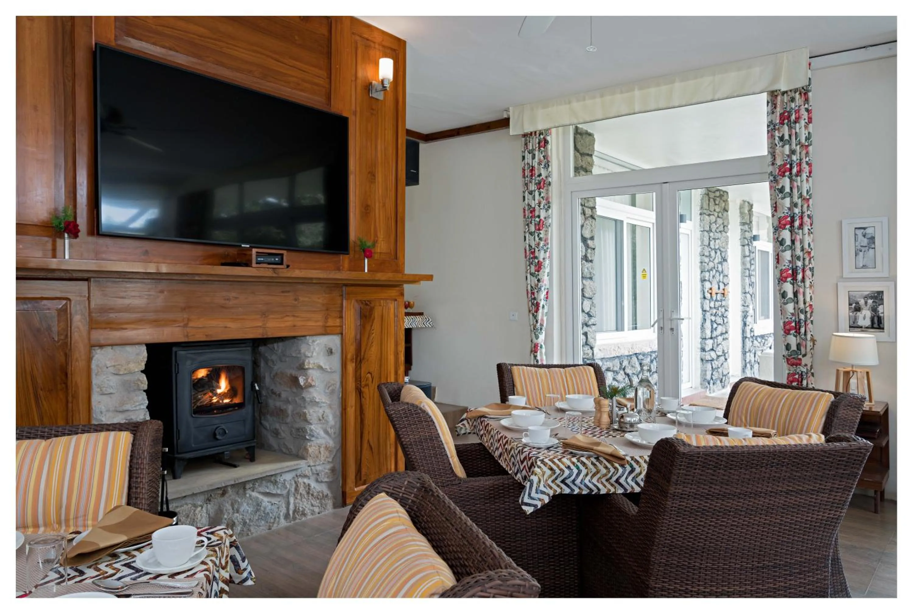 Restaurant/places to eat in Wordsworth Lodge