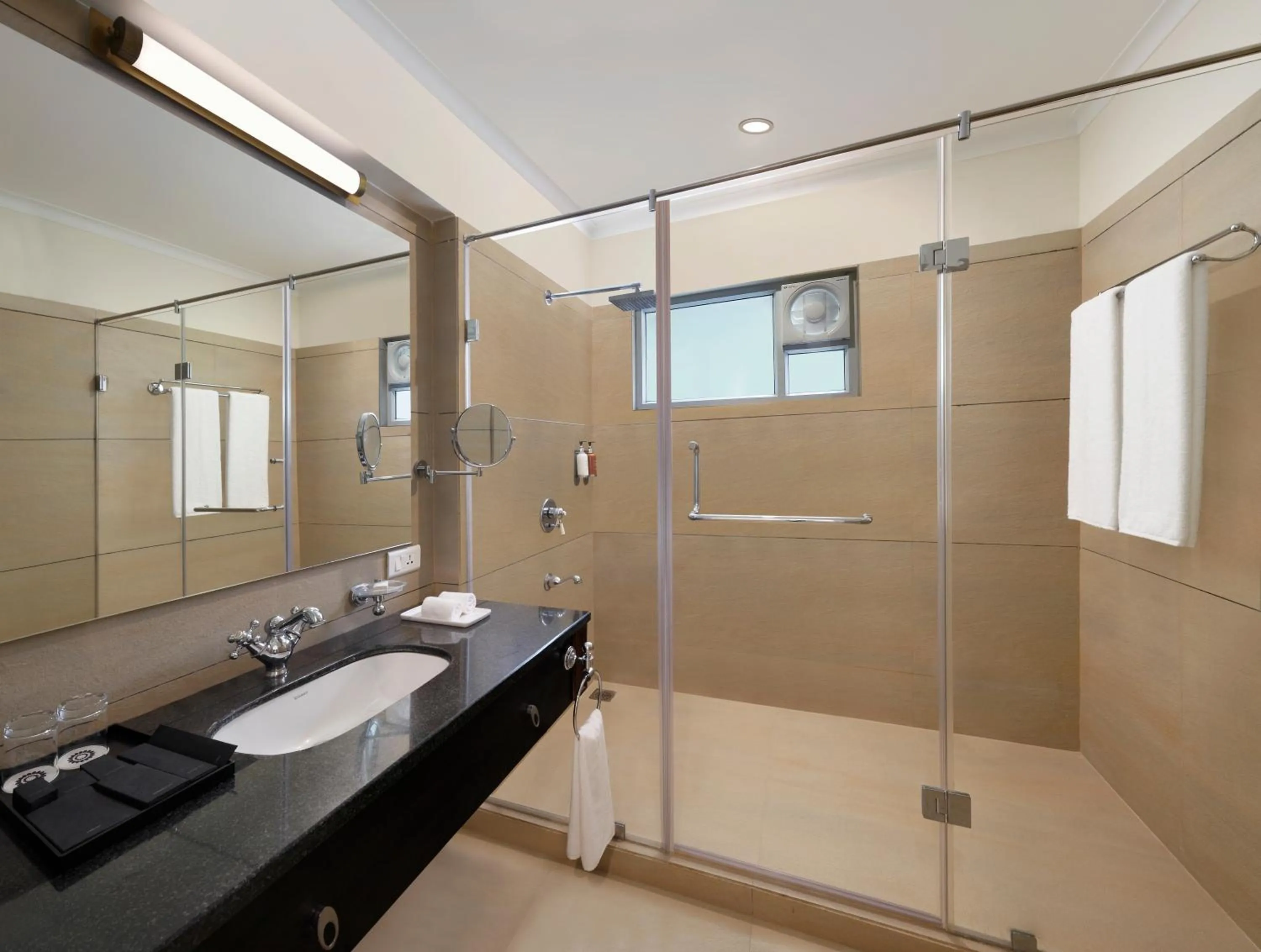 Bathroom in Araiya Palampur