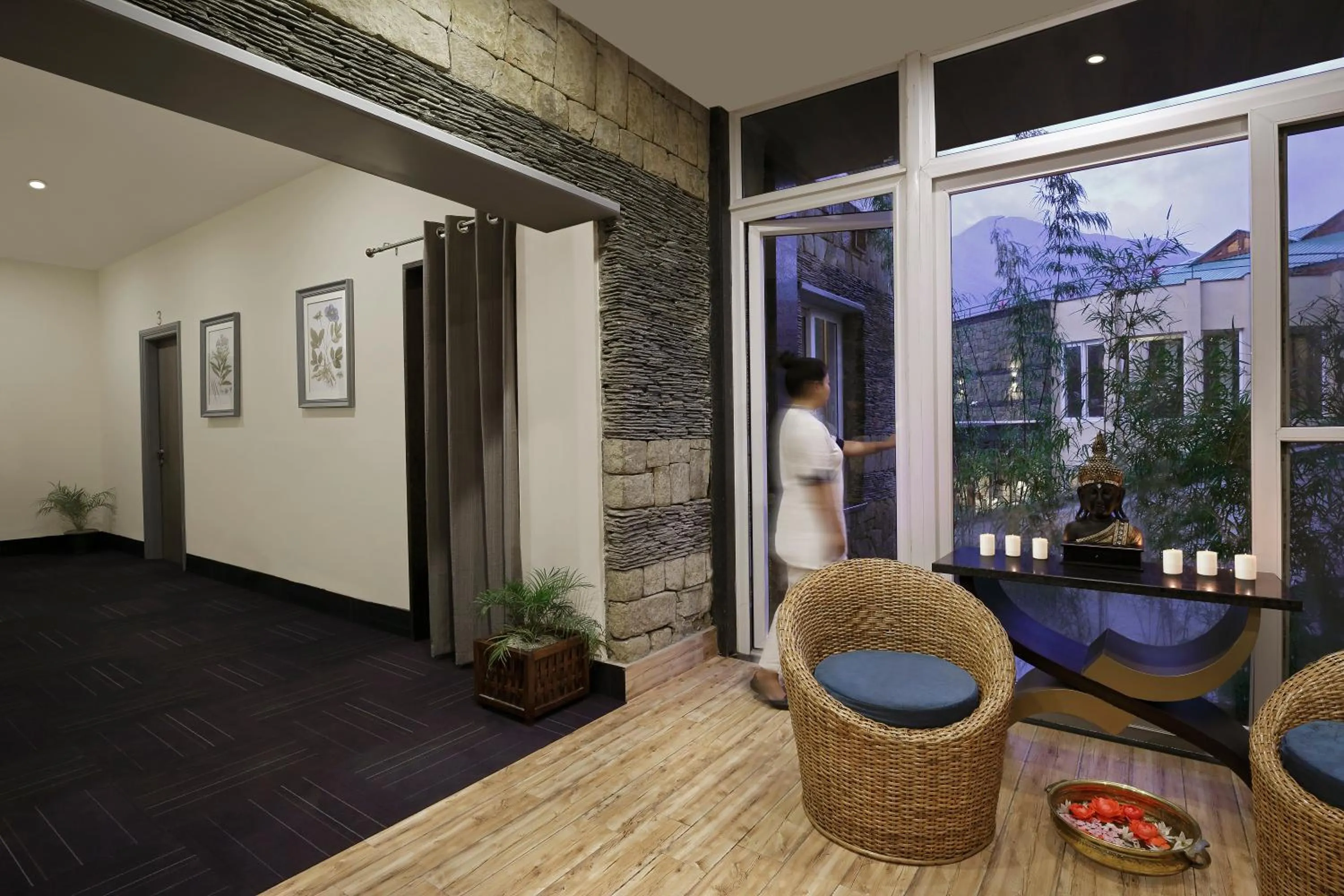 Spa and wellness centre/facilities in Araiya Palampur