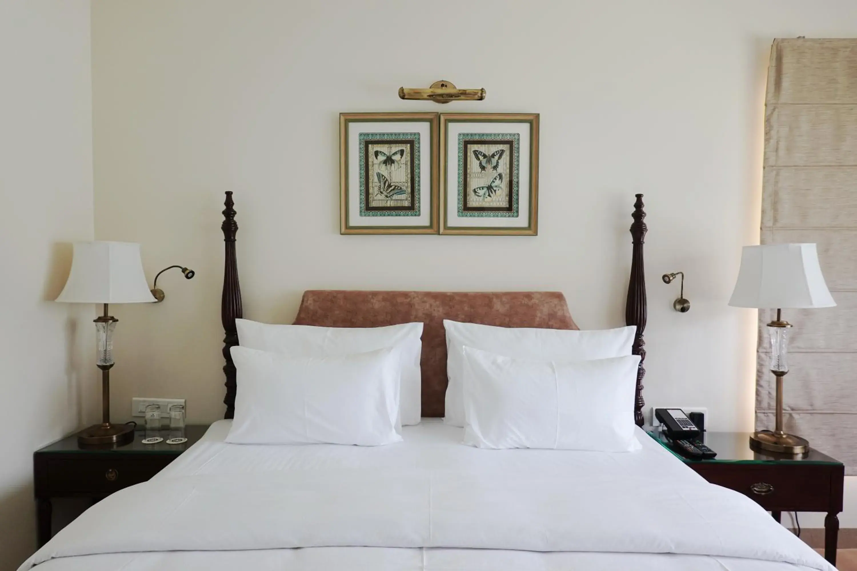 Executive Suite with Valley View and Private Sitting Area in Araiya Palampur Executive Suite with Valley View and Private Sitting Area in Araiya Palampur