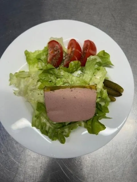 Restaurant/places to eat in LOGIS Hôtel La Chaumière