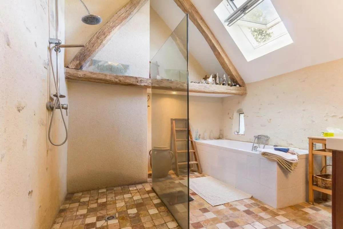 Bathroom in La Thibaude - Livry