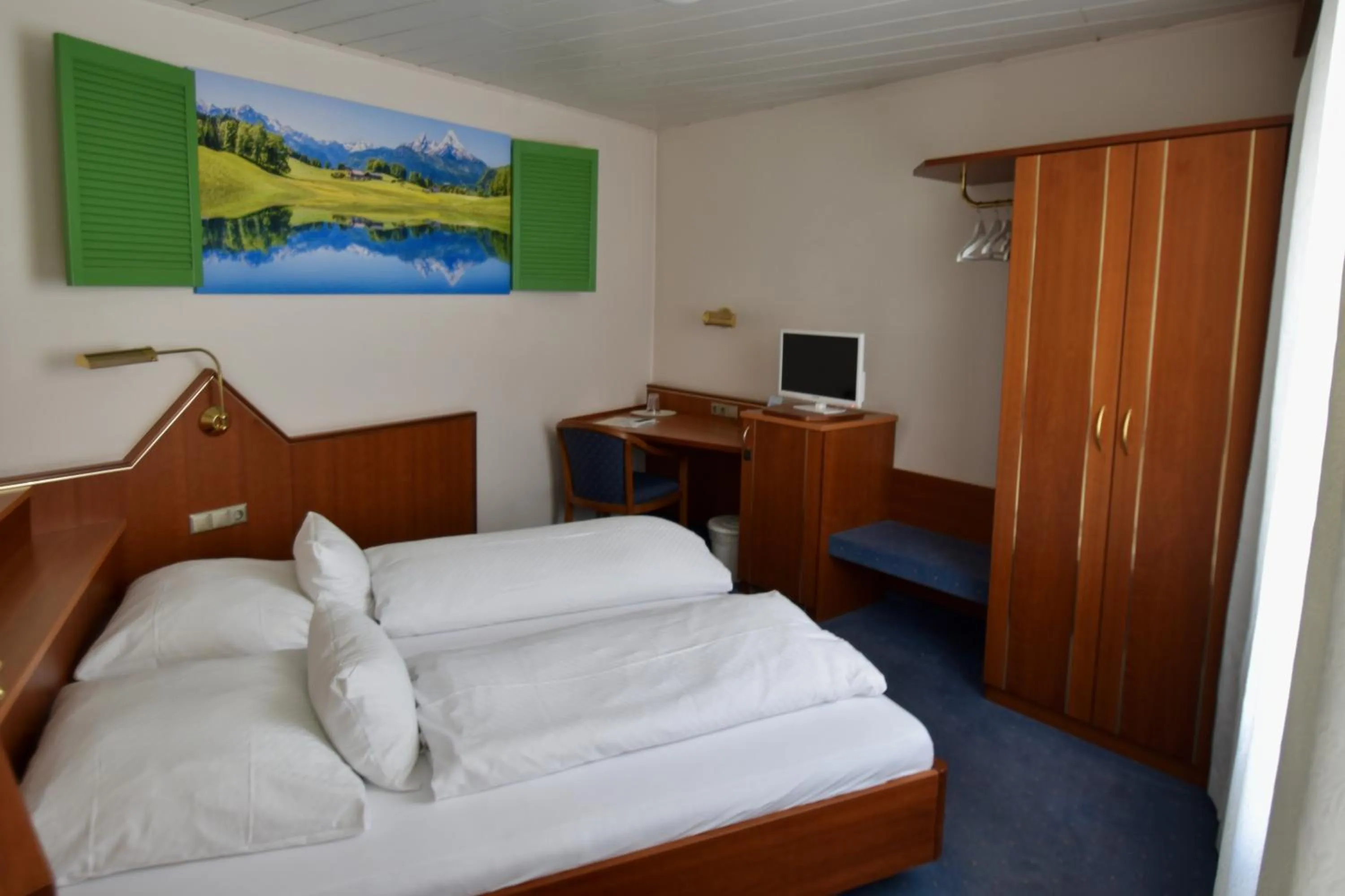 Photo of the whole room, Bed in Landhaus Hamm THE UNIQUE BOUTIQUE HOTEL