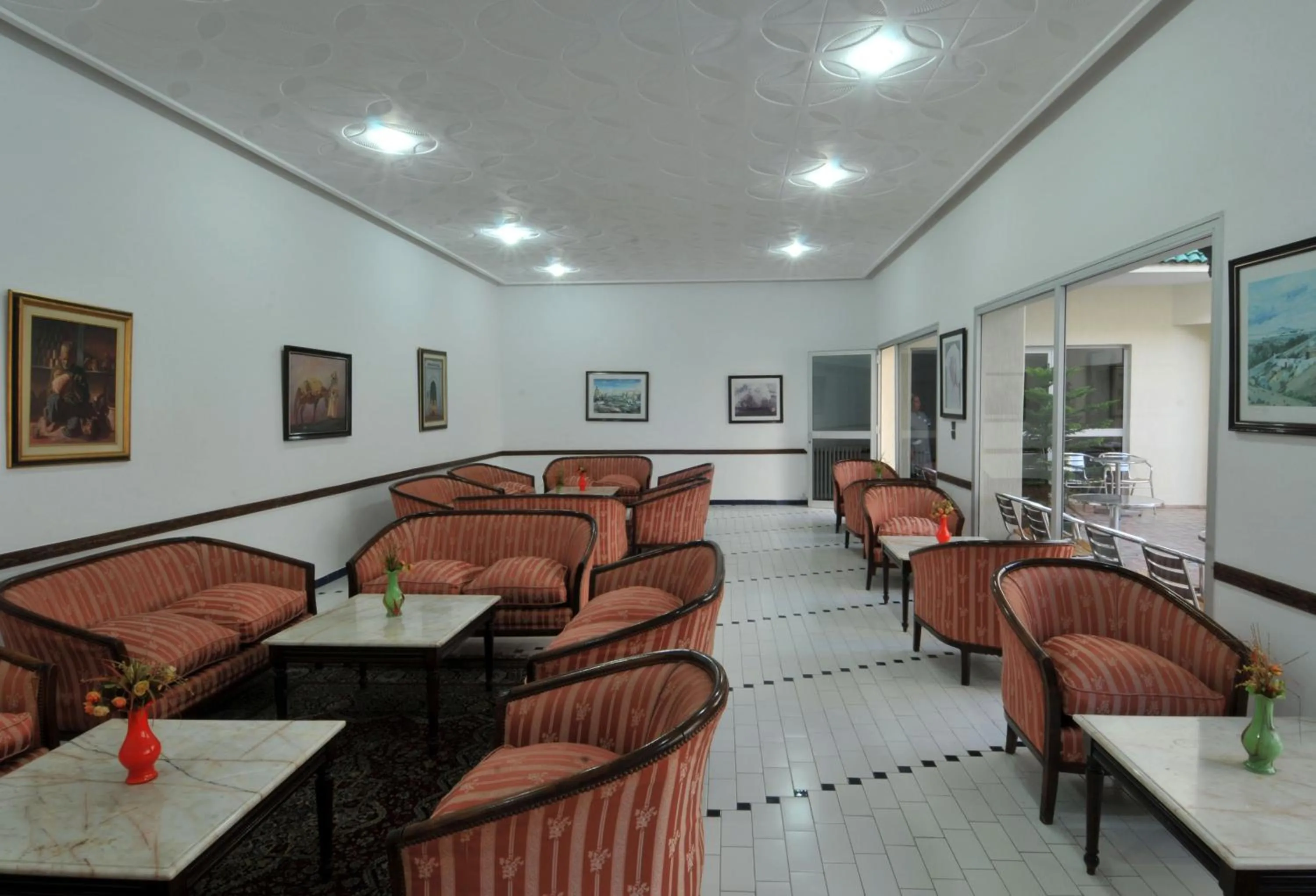 Restaurant/places to eat in Hotel Splendid