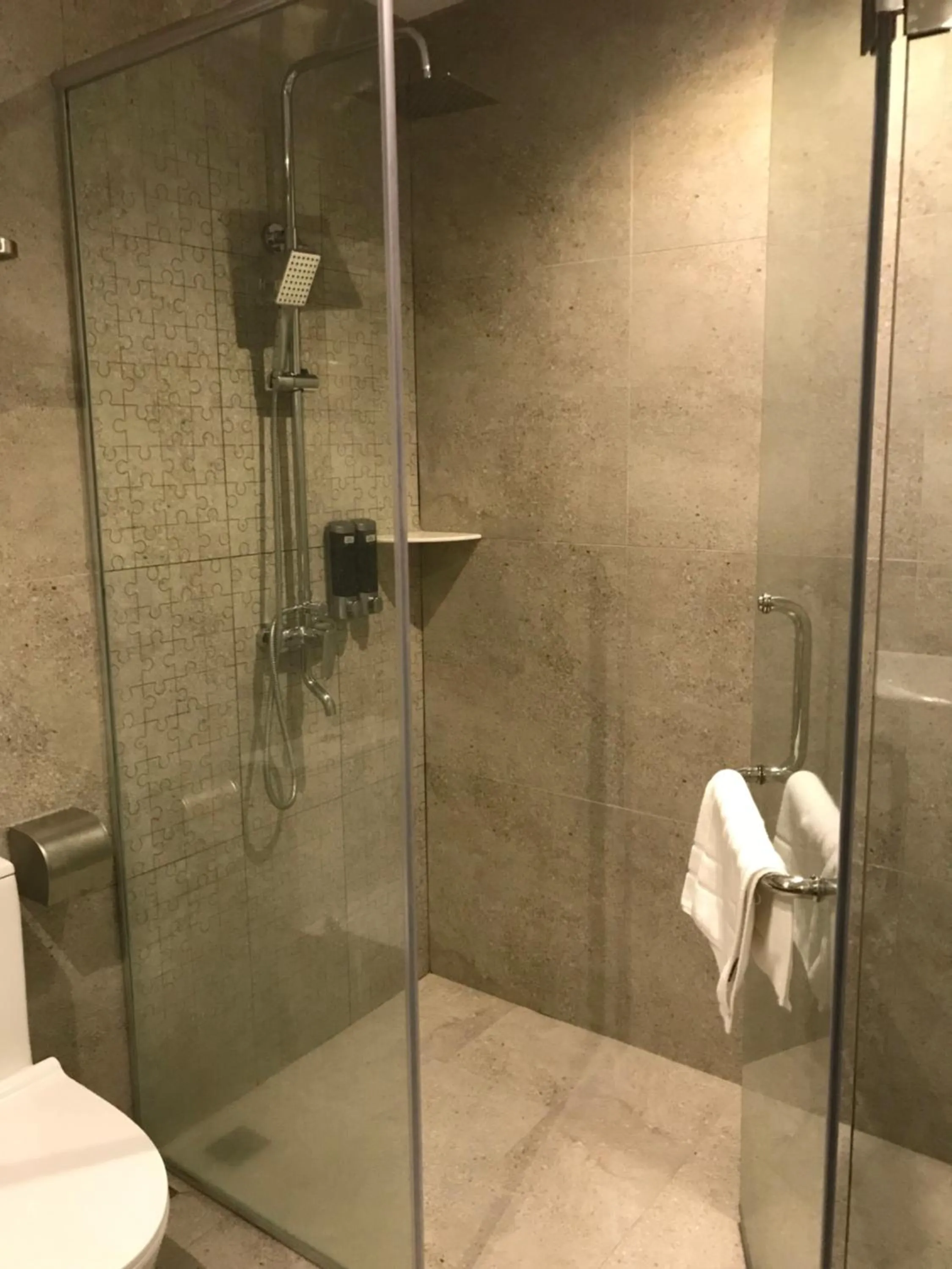 Shower in Frame Hotel