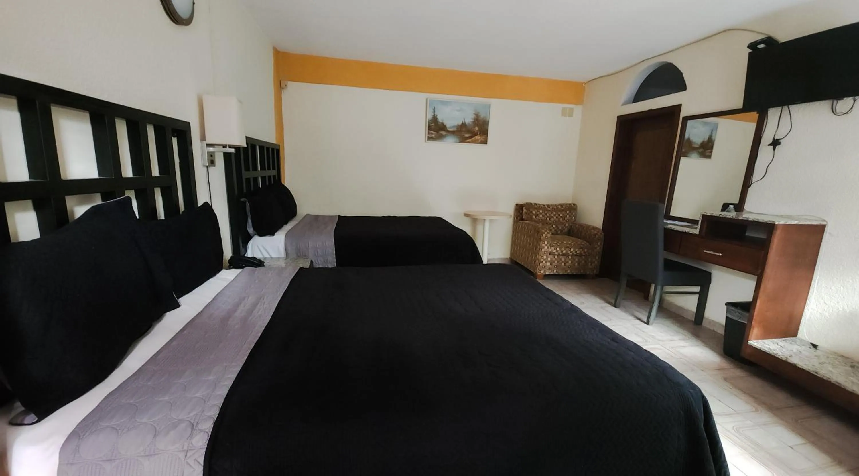 Photo of the whole room, Bed in Hotel Paraiso