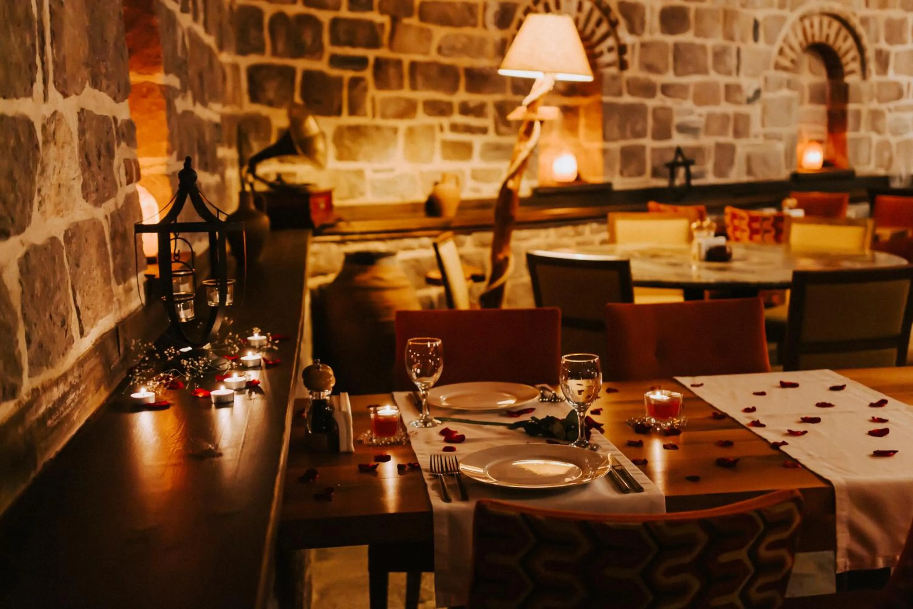 Restaurant/places to eat in Misgibi Hotel