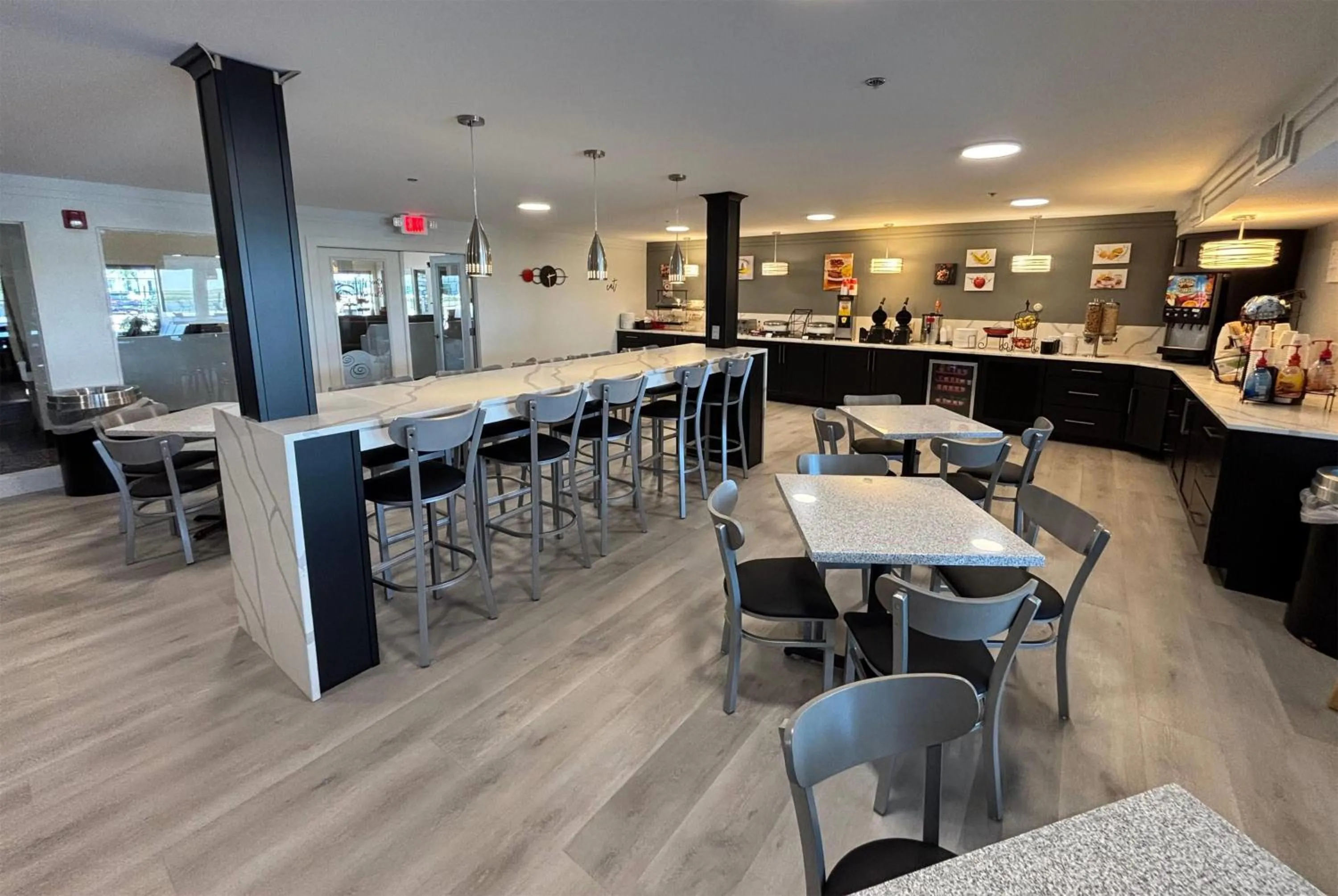 Restaurant/places to eat in Ramada by Wyndham Springfield North