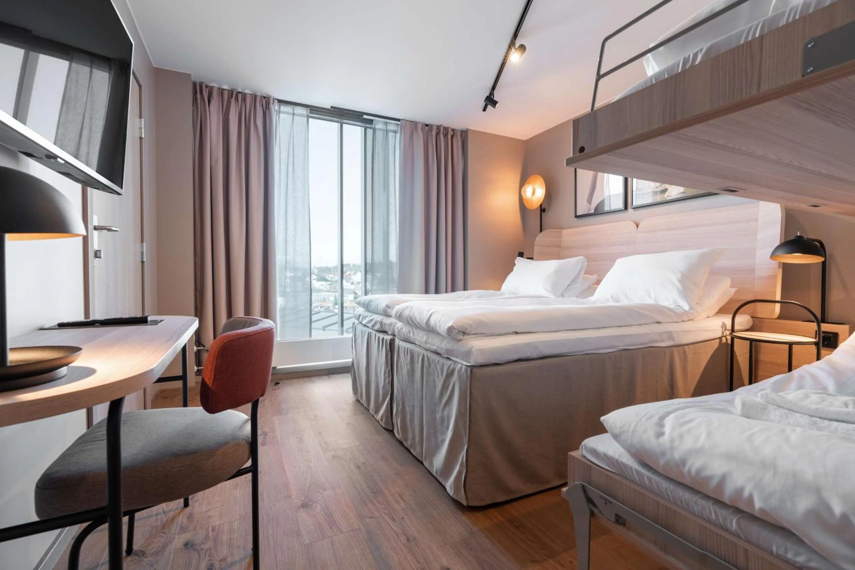 Bedroom, Bed in Scandic Hamar