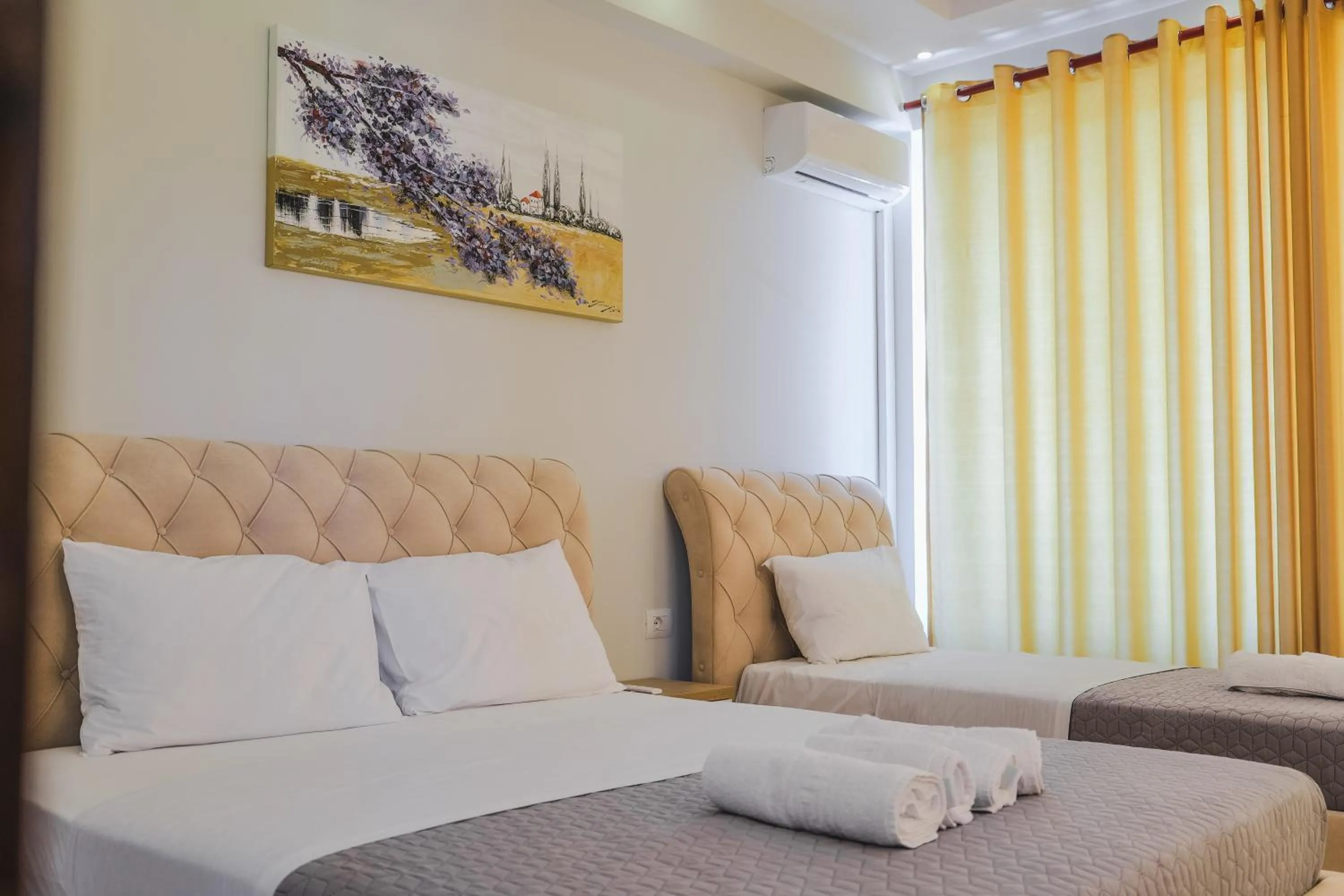 Bed in Hotel Milo Ksamil