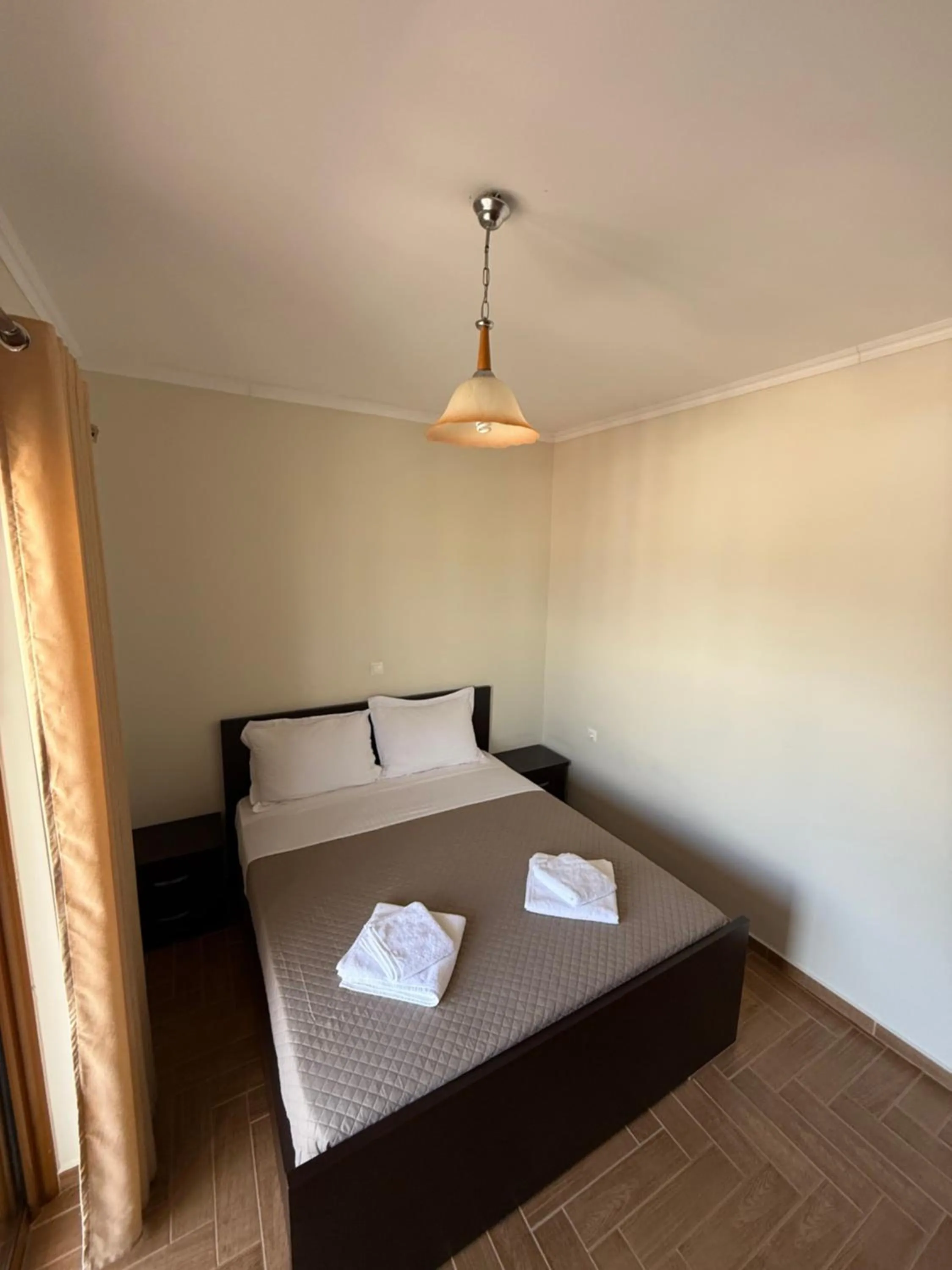 Bed in Hotel Milo Ksamil