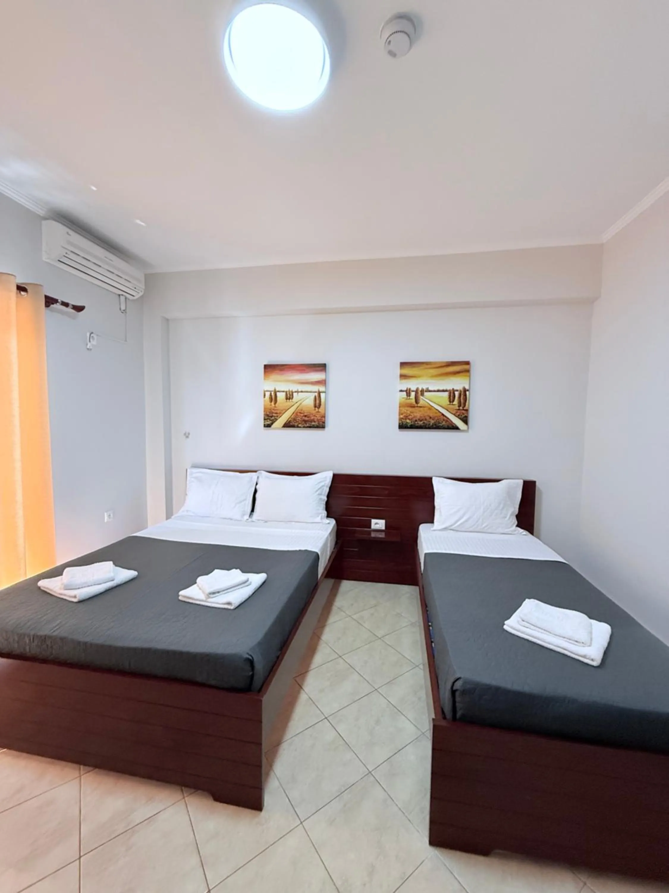 Bed in Hotel Milo Ksamil