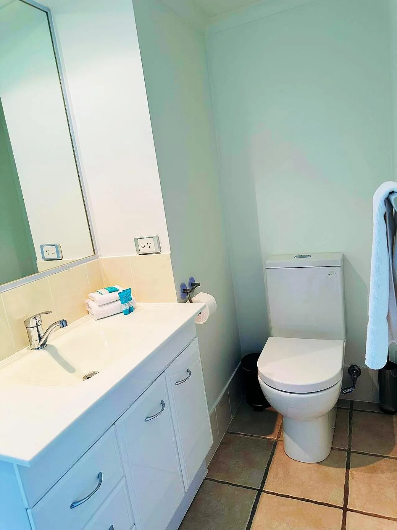 Bathroom in Banyandah Towers