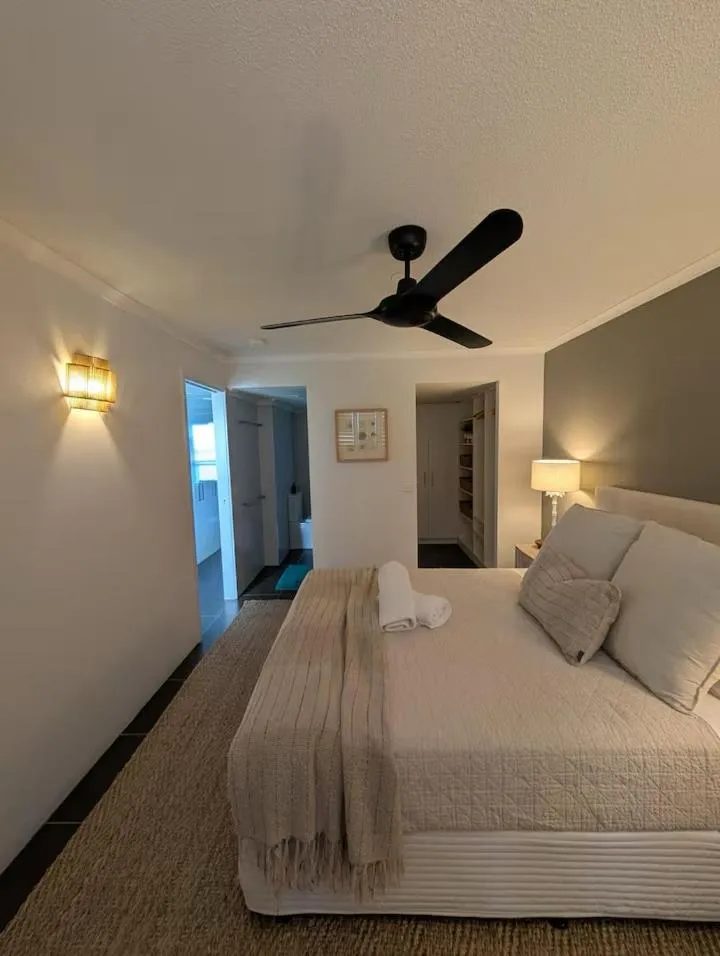 Bed in Banyandah Towers