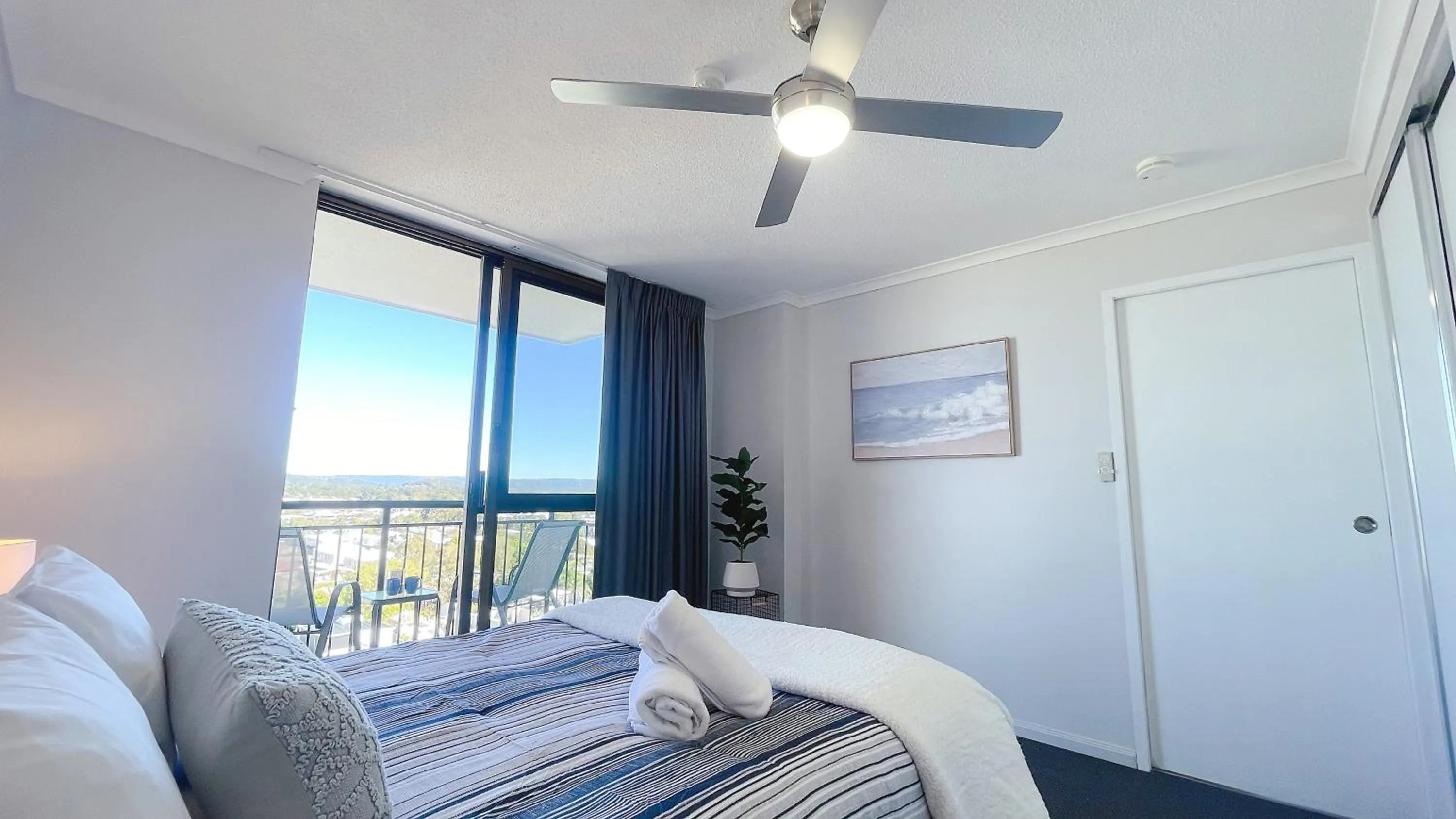 Bed in Banyandah Towers