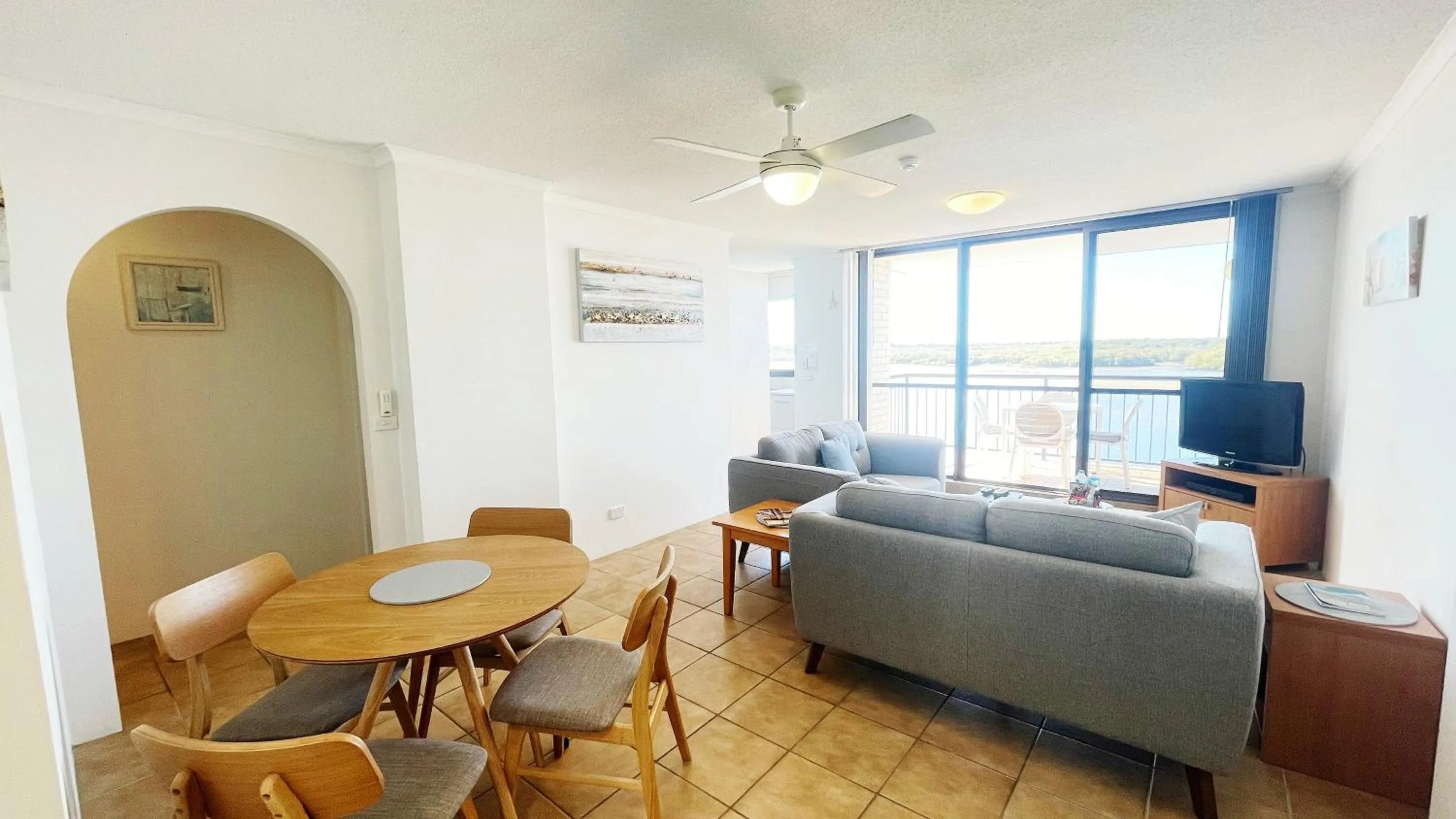 TV and multimedia in Banyandah Towers