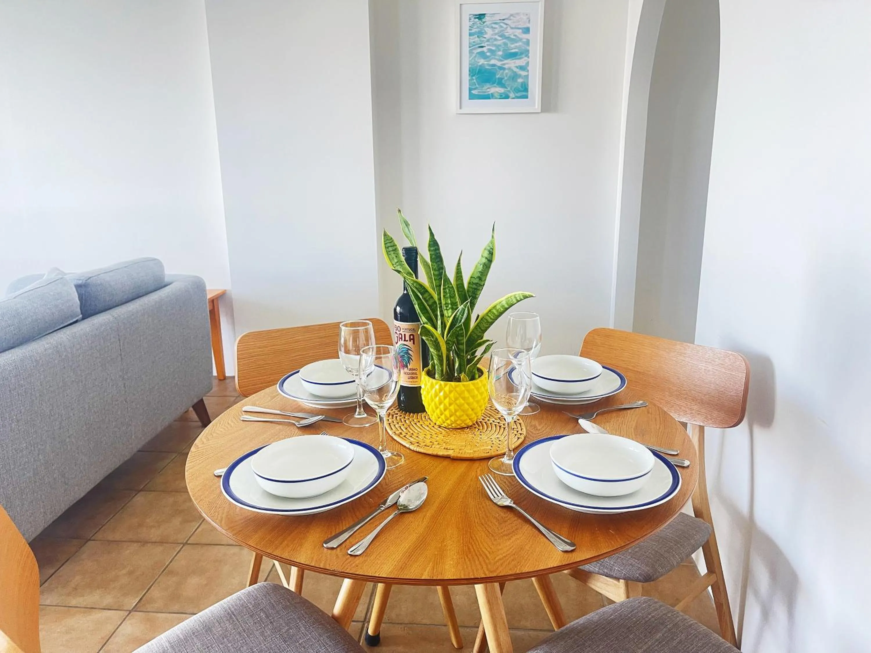Dining area in Banyandah Towers