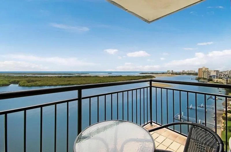 Day in Banyandah Towers