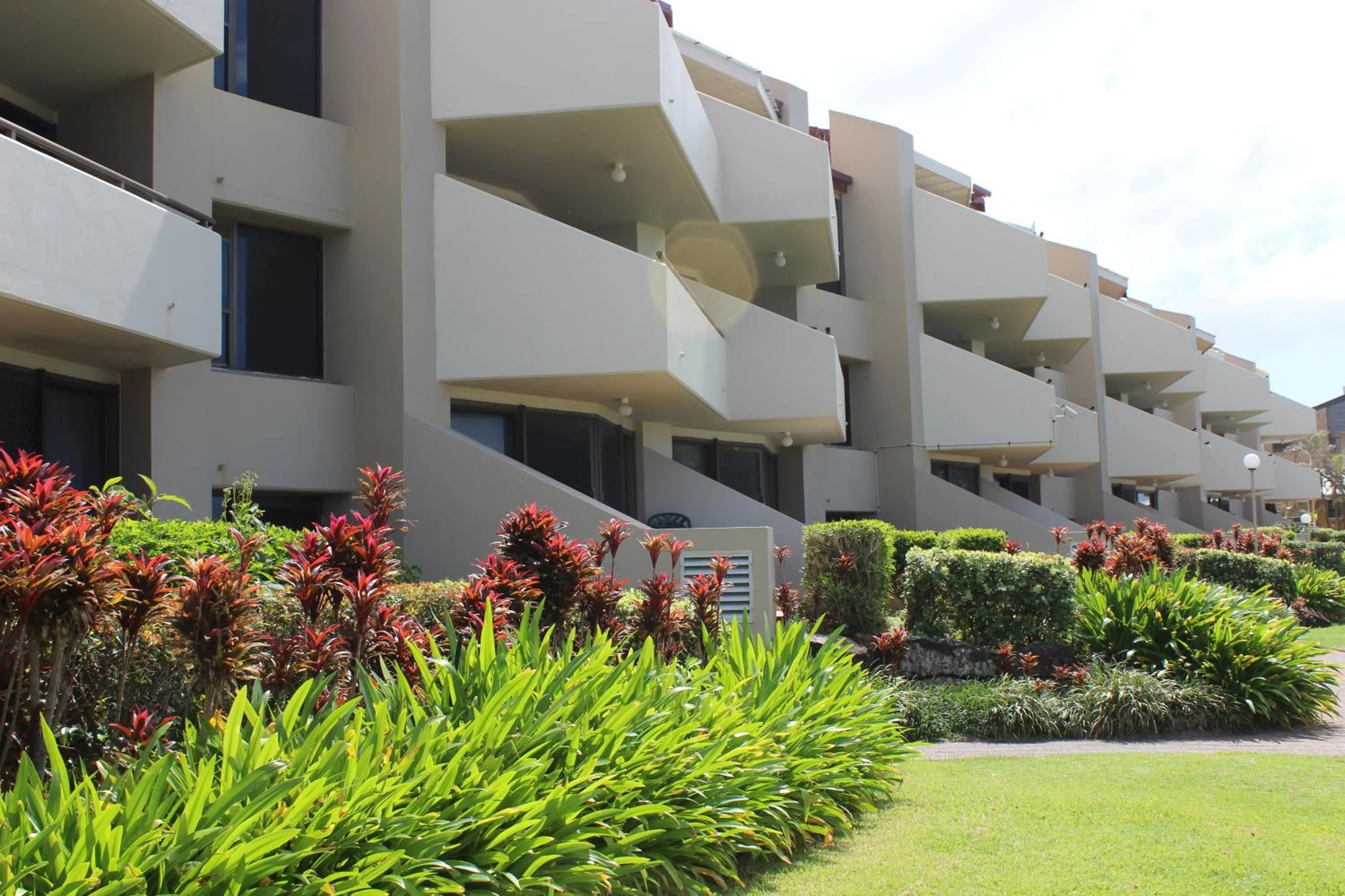 Facade/entrance in Sandrift Beachfront Apartments