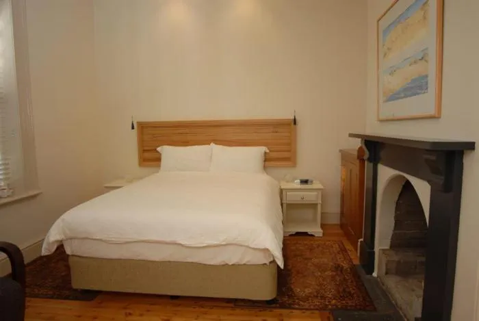 Bed in Cape Nelson Lighthouse