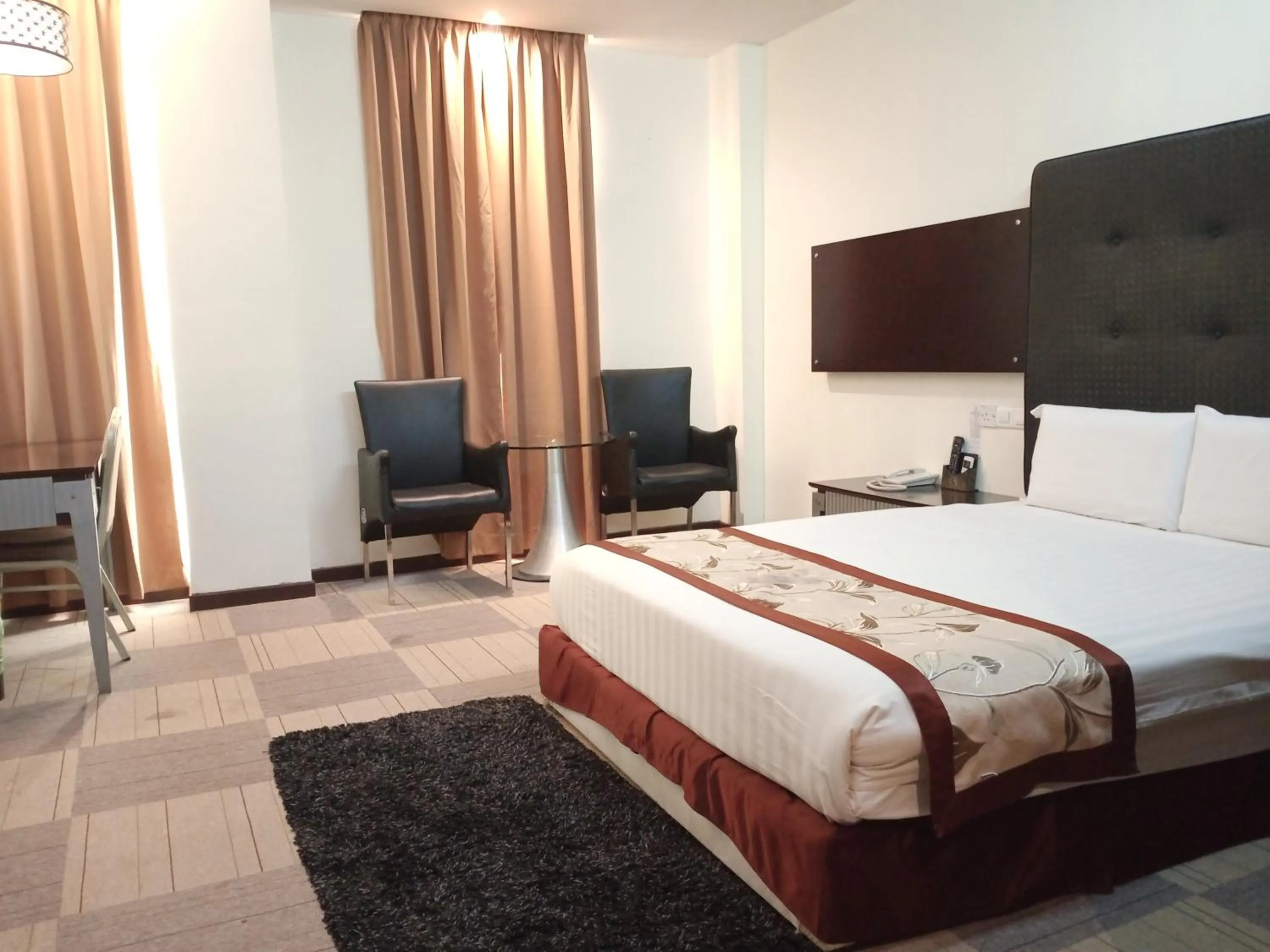 Bedroom, Bed in Shervinton Executive Boutique Hotel