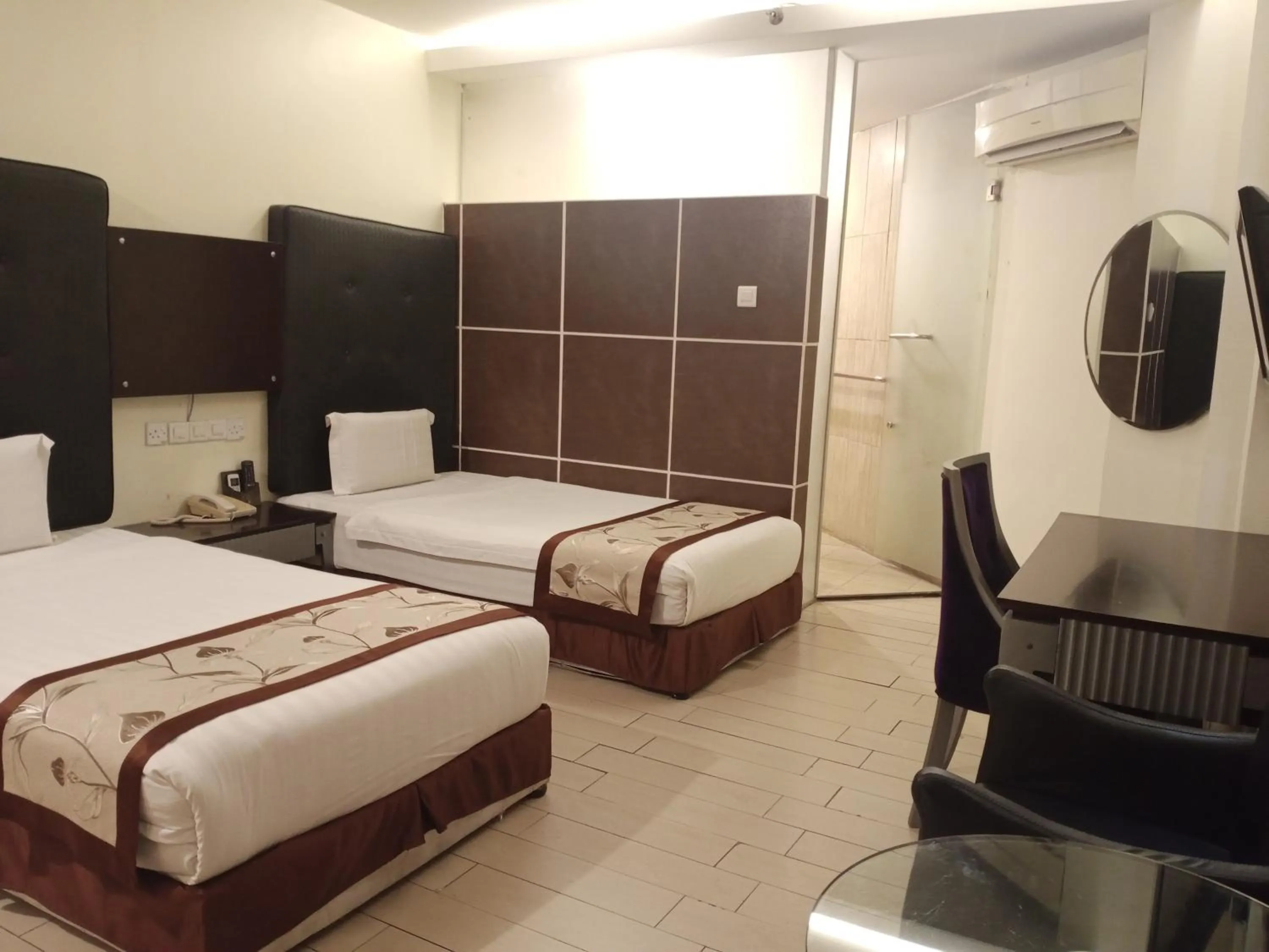 Bedroom, Bed in Shervinton Executive Boutique Hotel