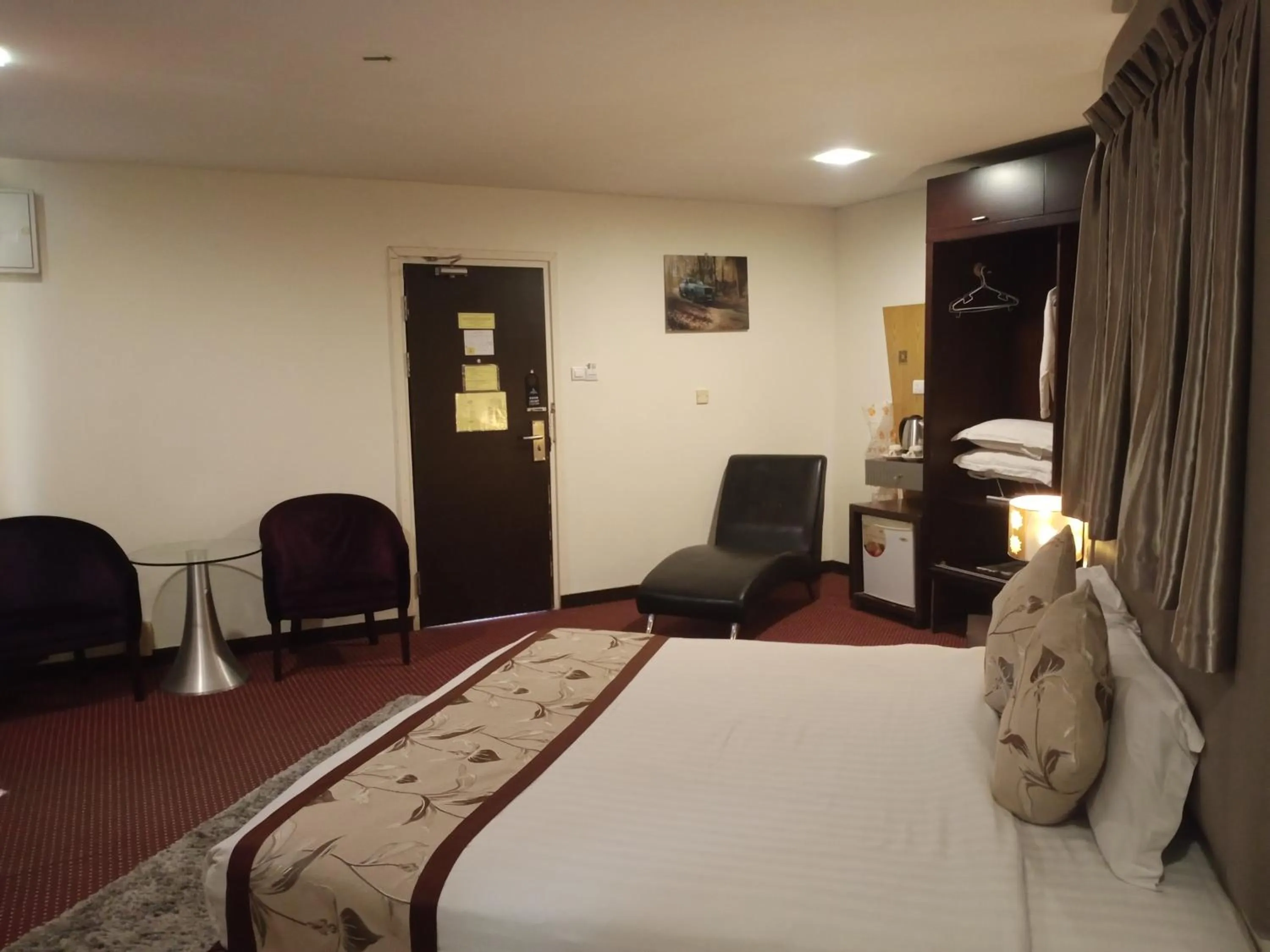 Bedroom, Bed in Shervinton Executive Boutique Hotel